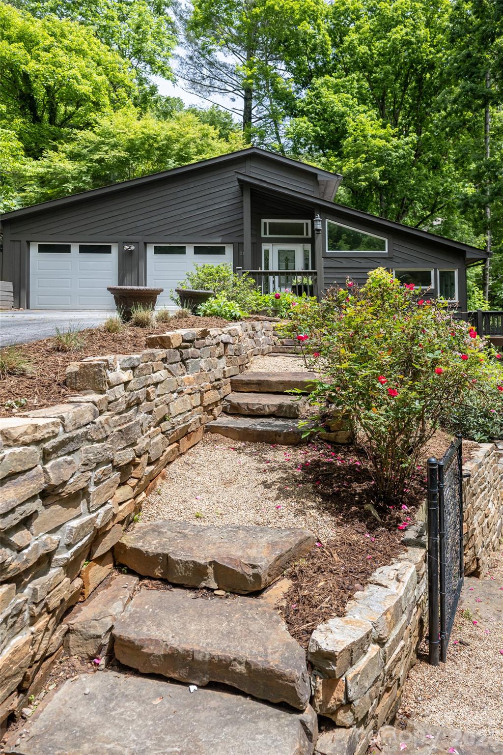 201 Covewood Trail — Asheville