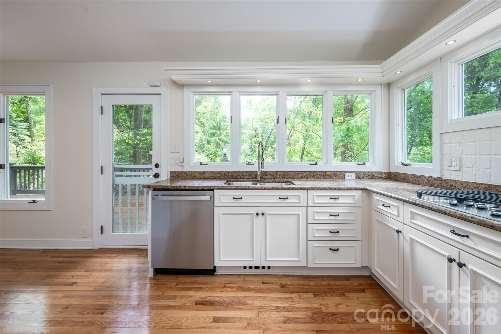 201 Covewood Trail — Asheville