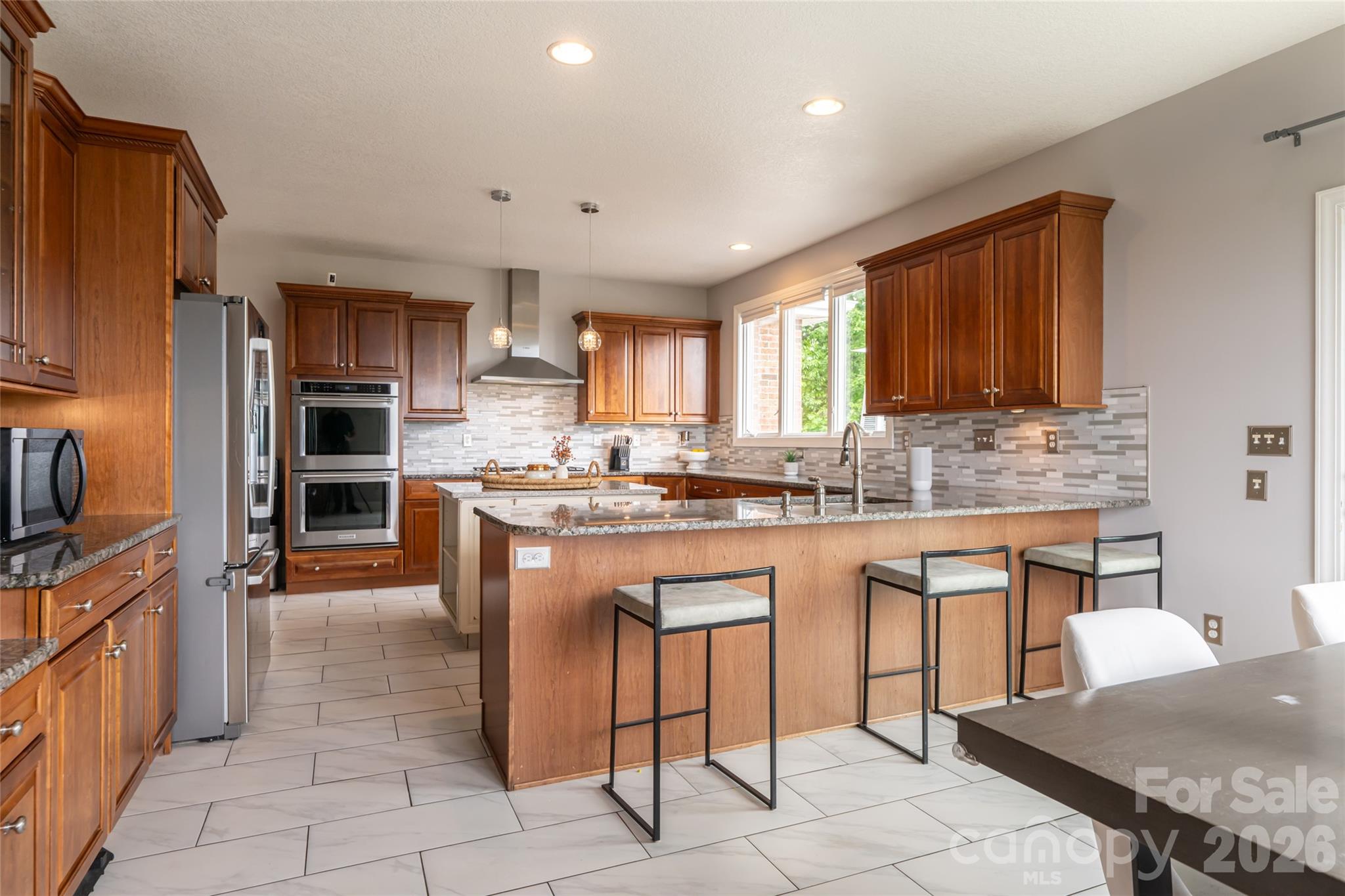 153 Mills Place — Asheville