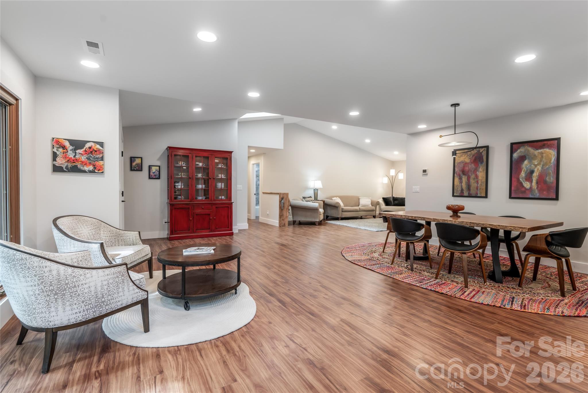 144 Sondley Parkway — Asheville