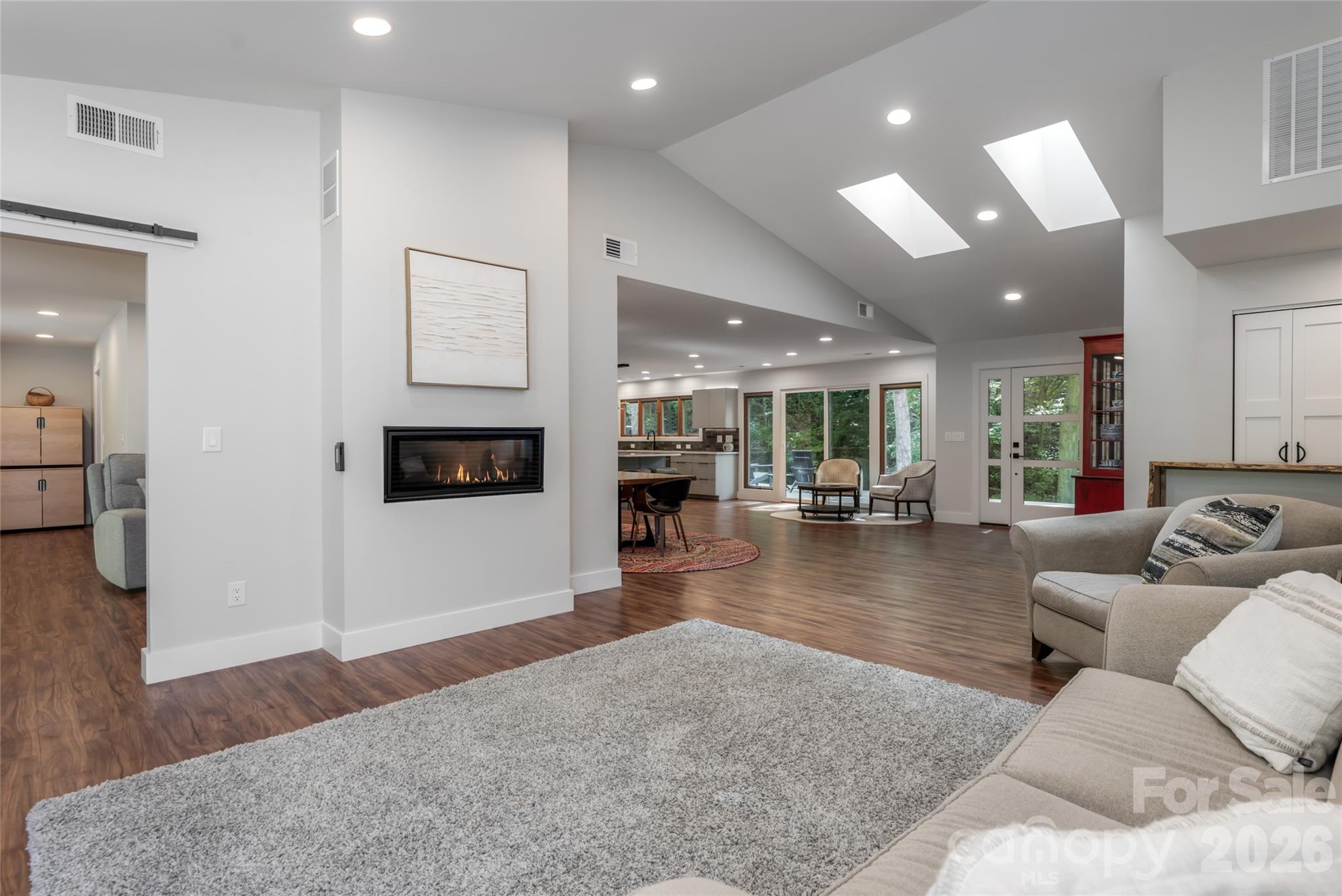 144 Sondley Parkway — Asheville