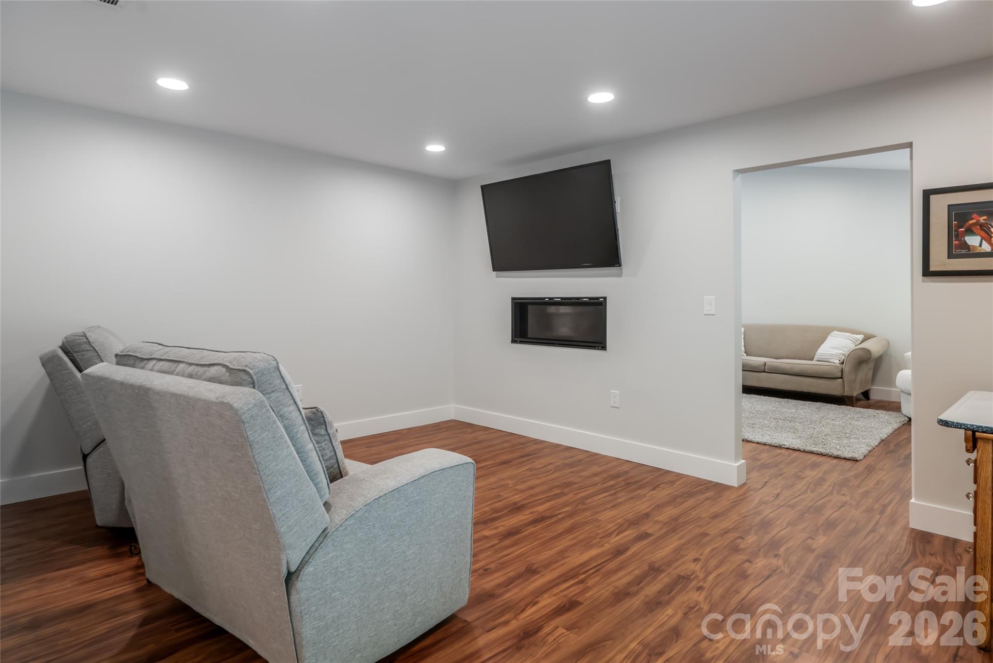 144 Sondley Parkway — Asheville