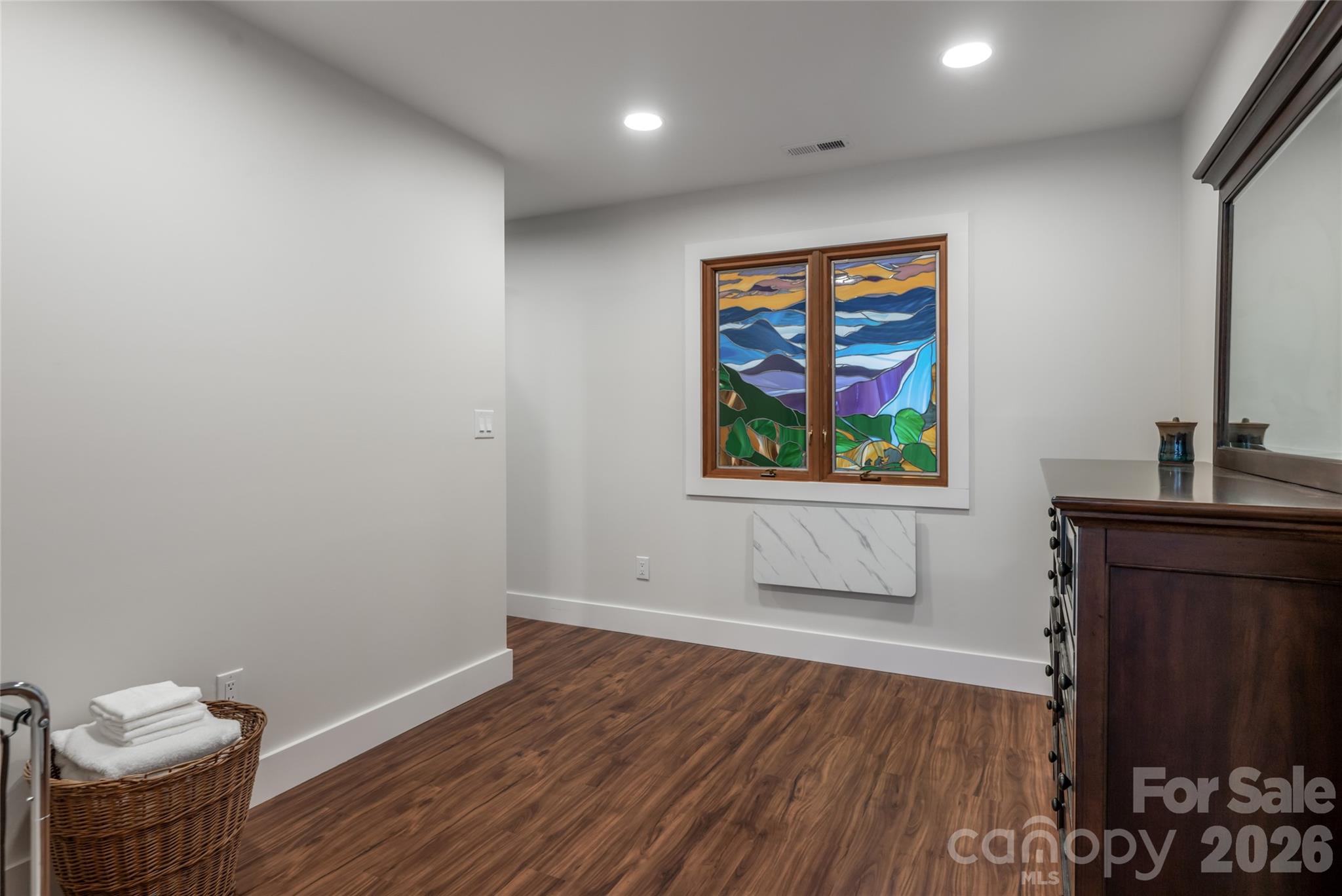 144 Sondley Parkway — Asheville