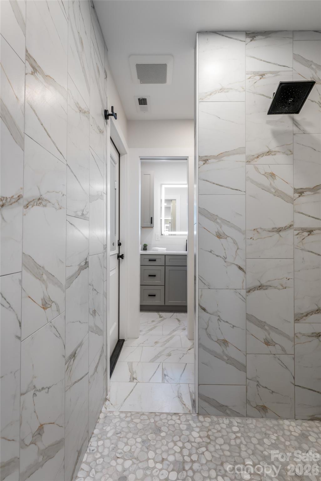 144 Sondley Parkway — Asheville