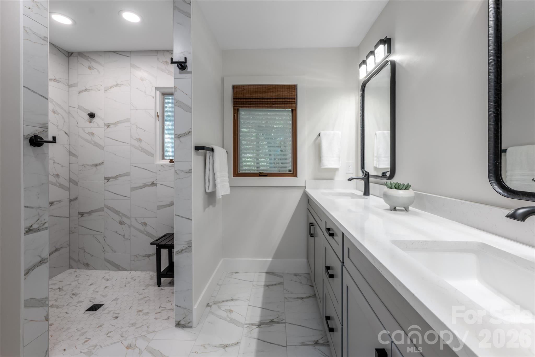 144 Sondley Parkway — Asheville