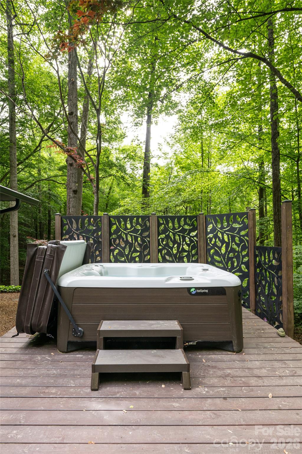 144 Sondley Parkway — Asheville