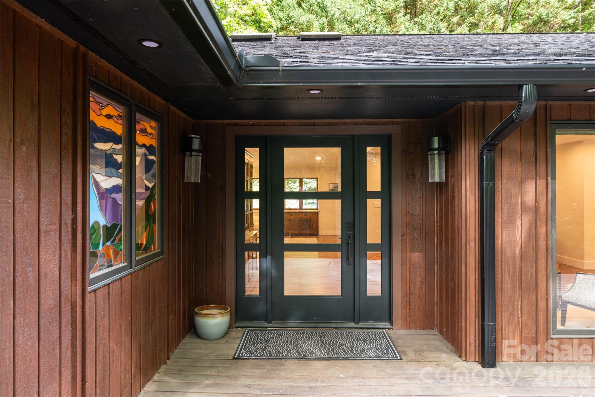 144 Sondley Parkway — Asheville