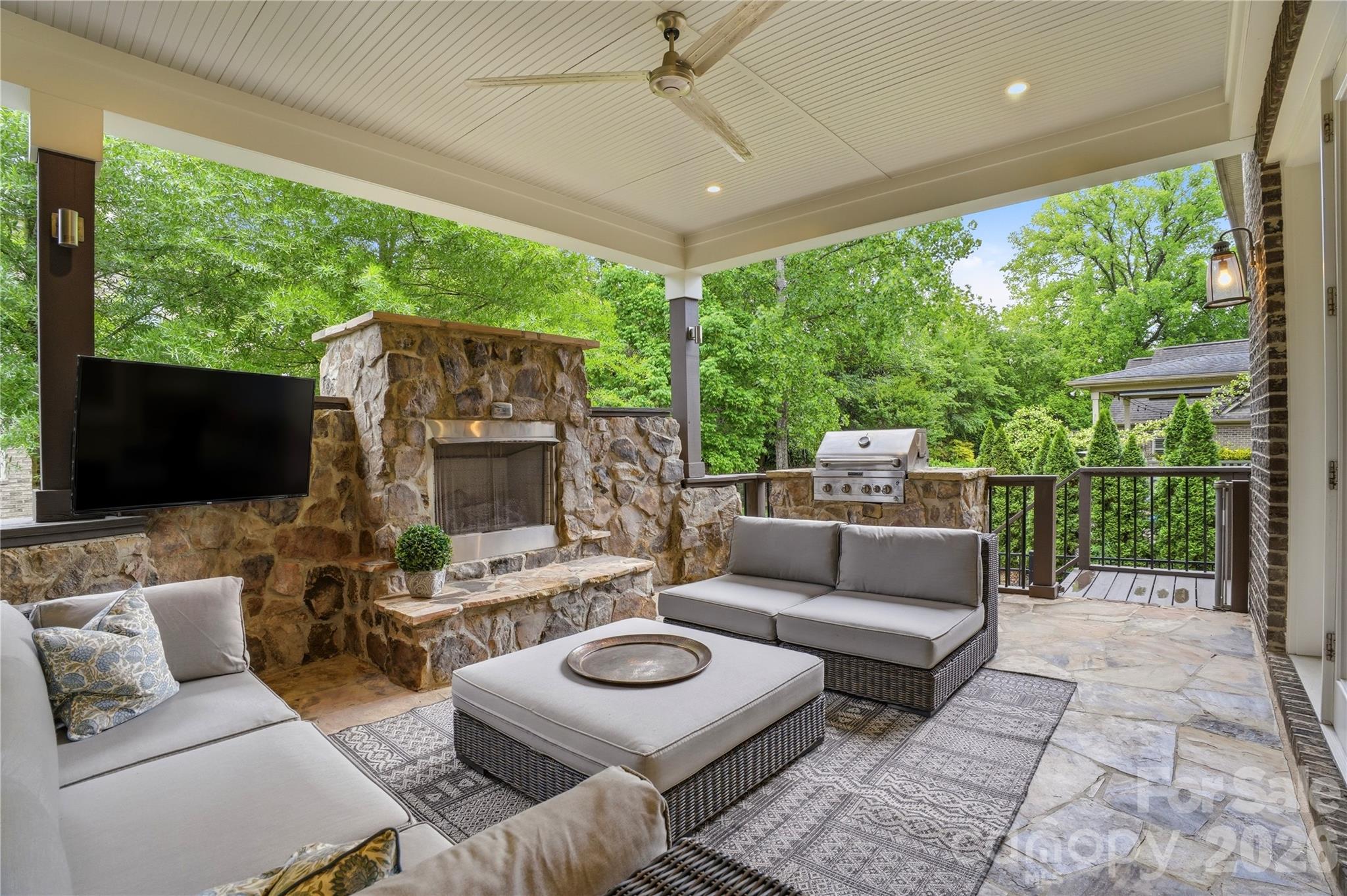 7303 Sheffingdell Drive — Charlotte