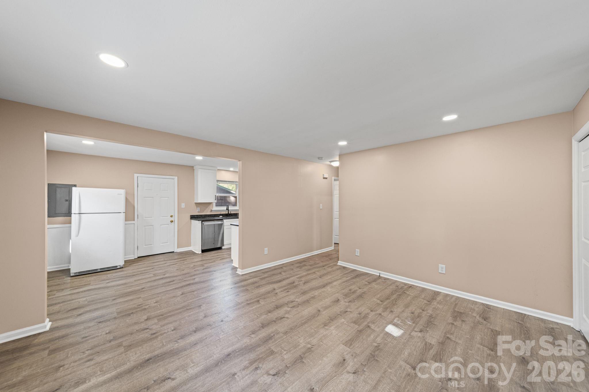 5045 Curtiswood Drive — Charlotte