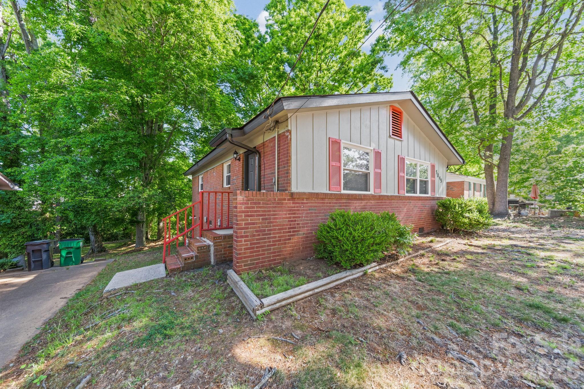 5045 Curtiswood Drive — Charlotte
