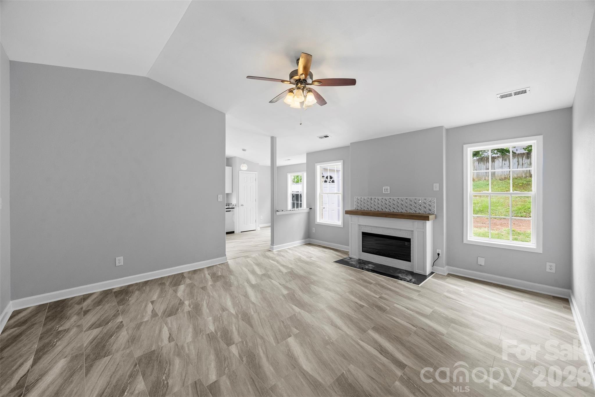 1528 Oakdale Green Drive — Charlotte