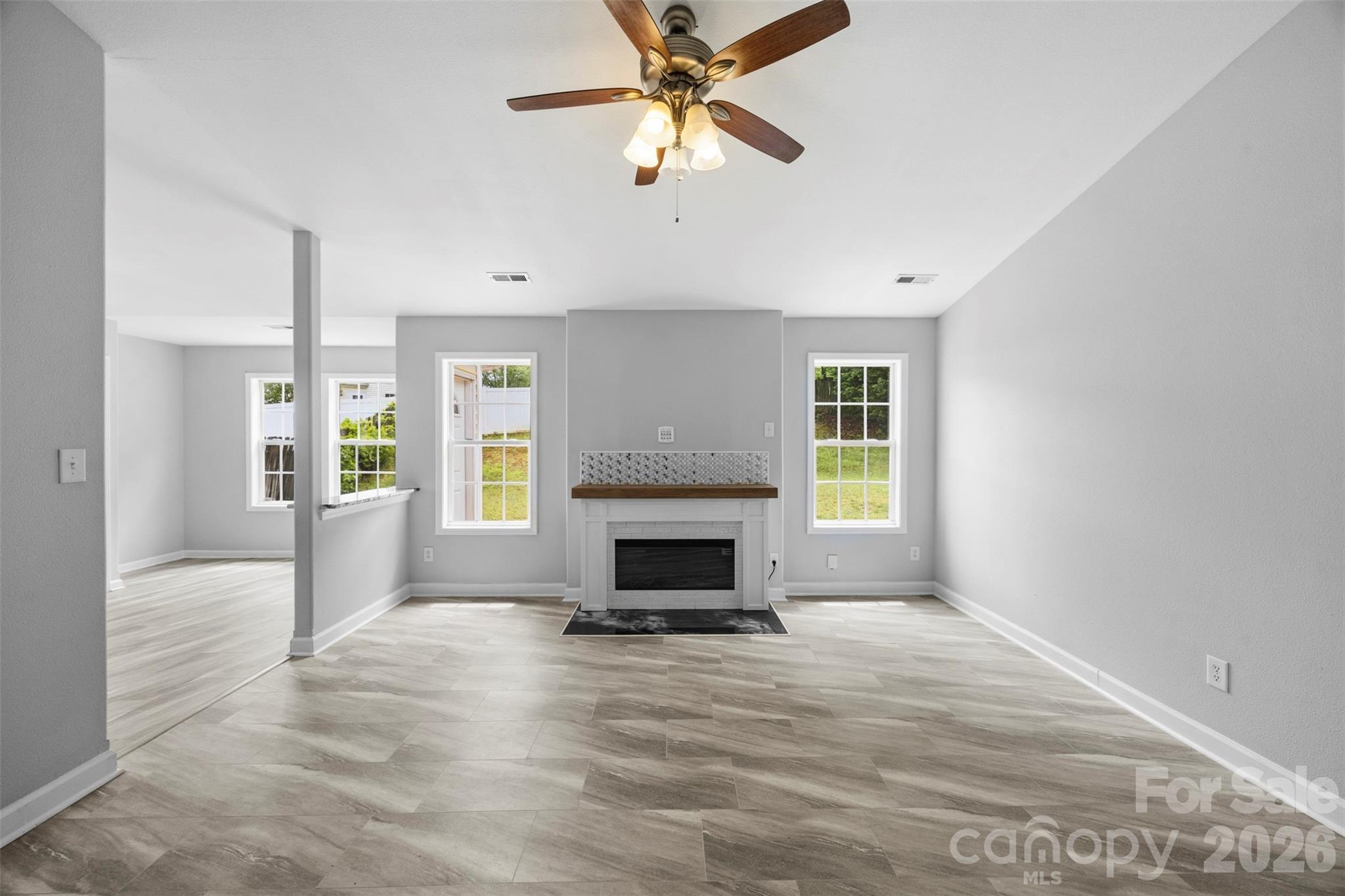 1528 Oakdale Green Drive — Charlotte