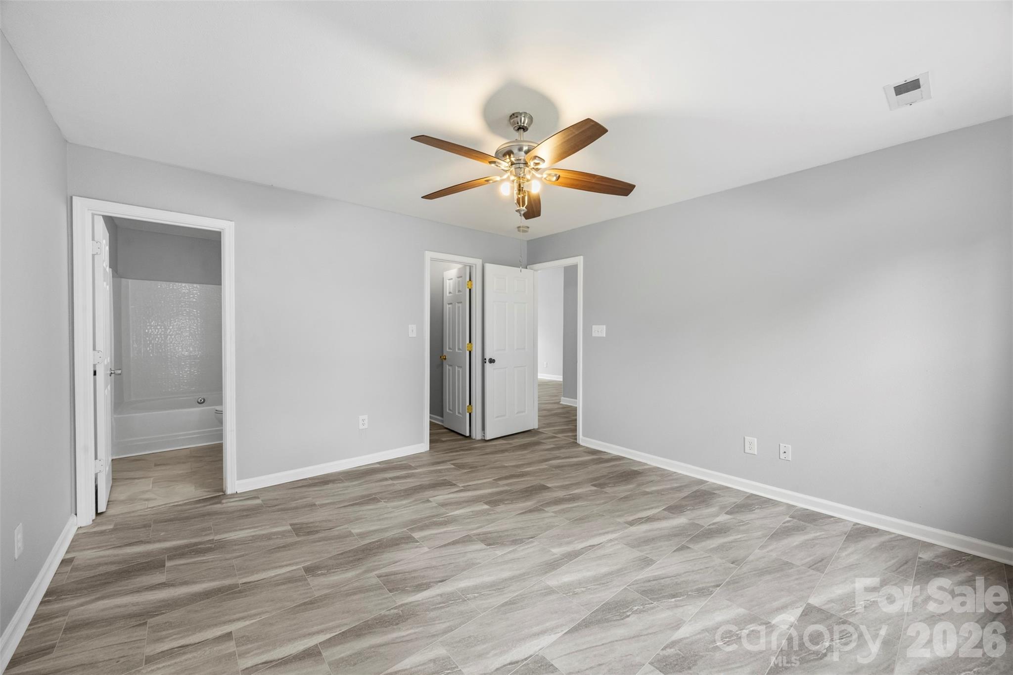 1528 Oakdale Green Drive — Charlotte