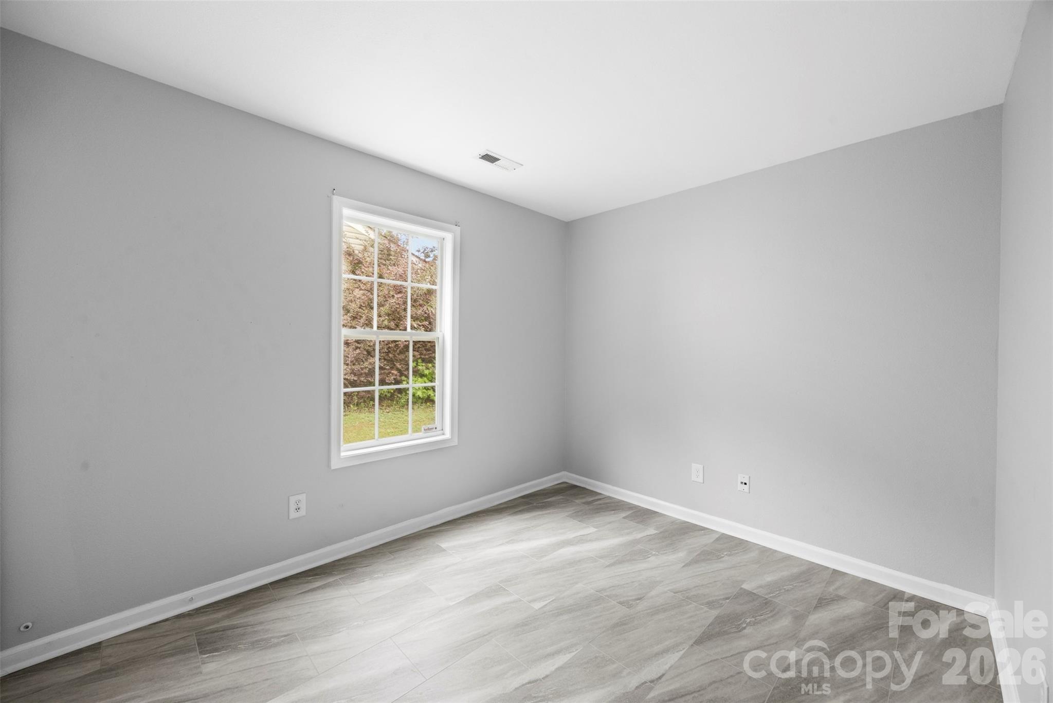 1528 Oakdale Green Drive — Charlotte