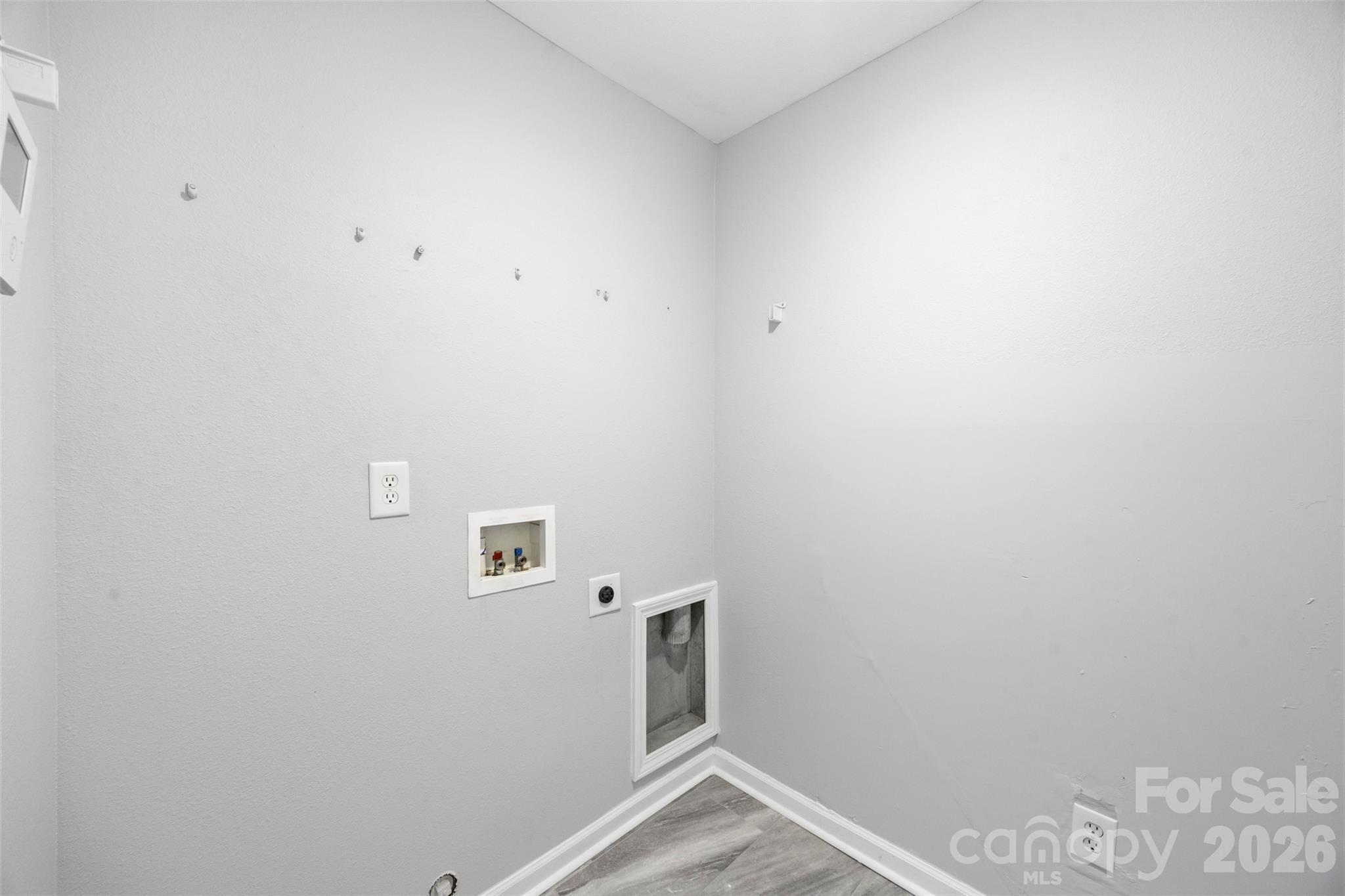 1528 Oakdale Green Drive — Charlotte