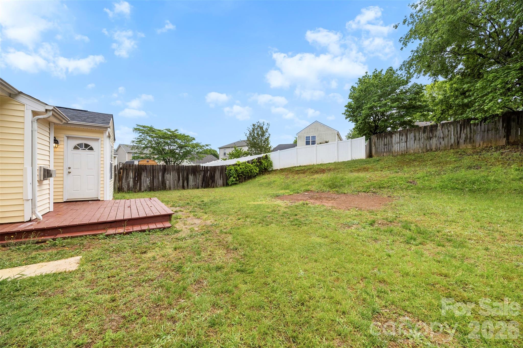 1528 Oakdale Green Drive — Charlotte