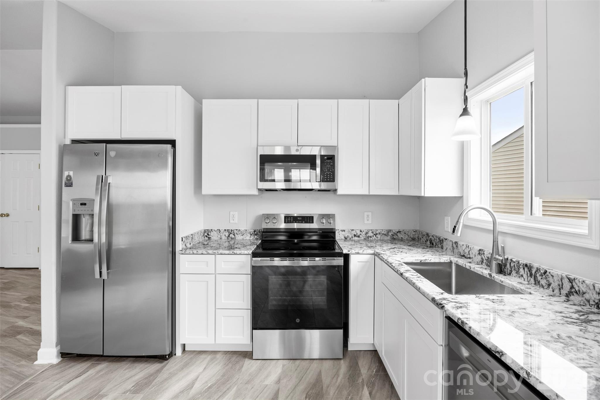 1528 Oakdale Green Drive — Charlotte