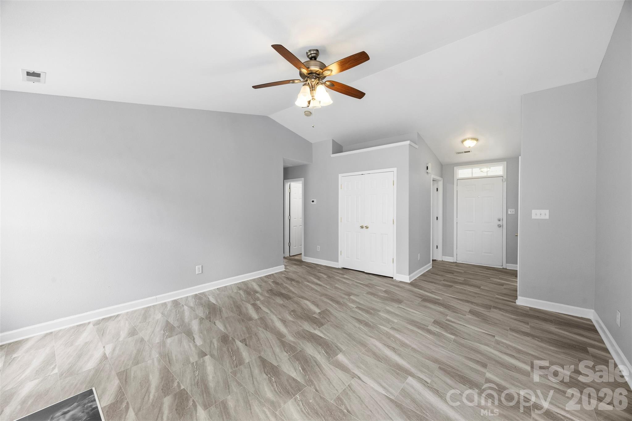 1528 Oakdale Green Drive — Charlotte