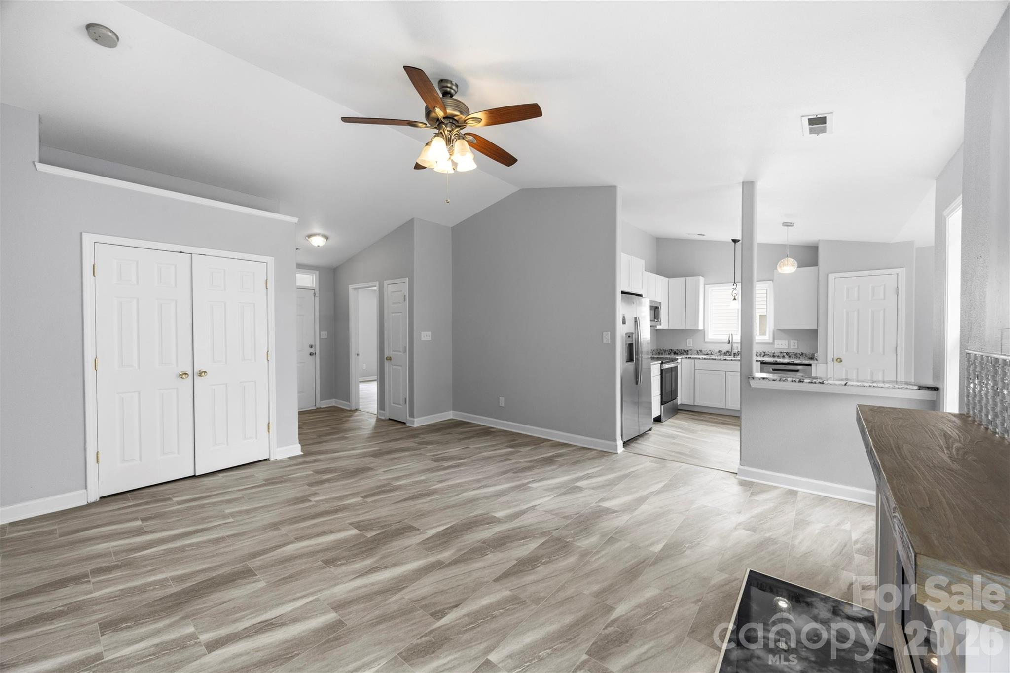 1528 Oakdale Green Drive — Charlotte