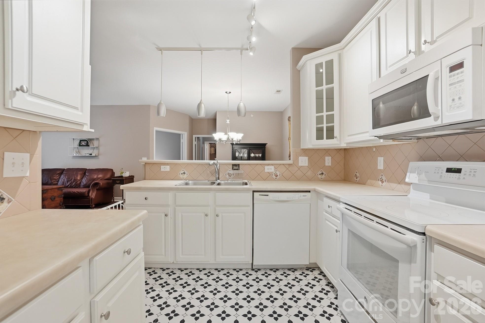 12425 Copper Mountain Boulevard #12425,Garage 188 — Charlotte
