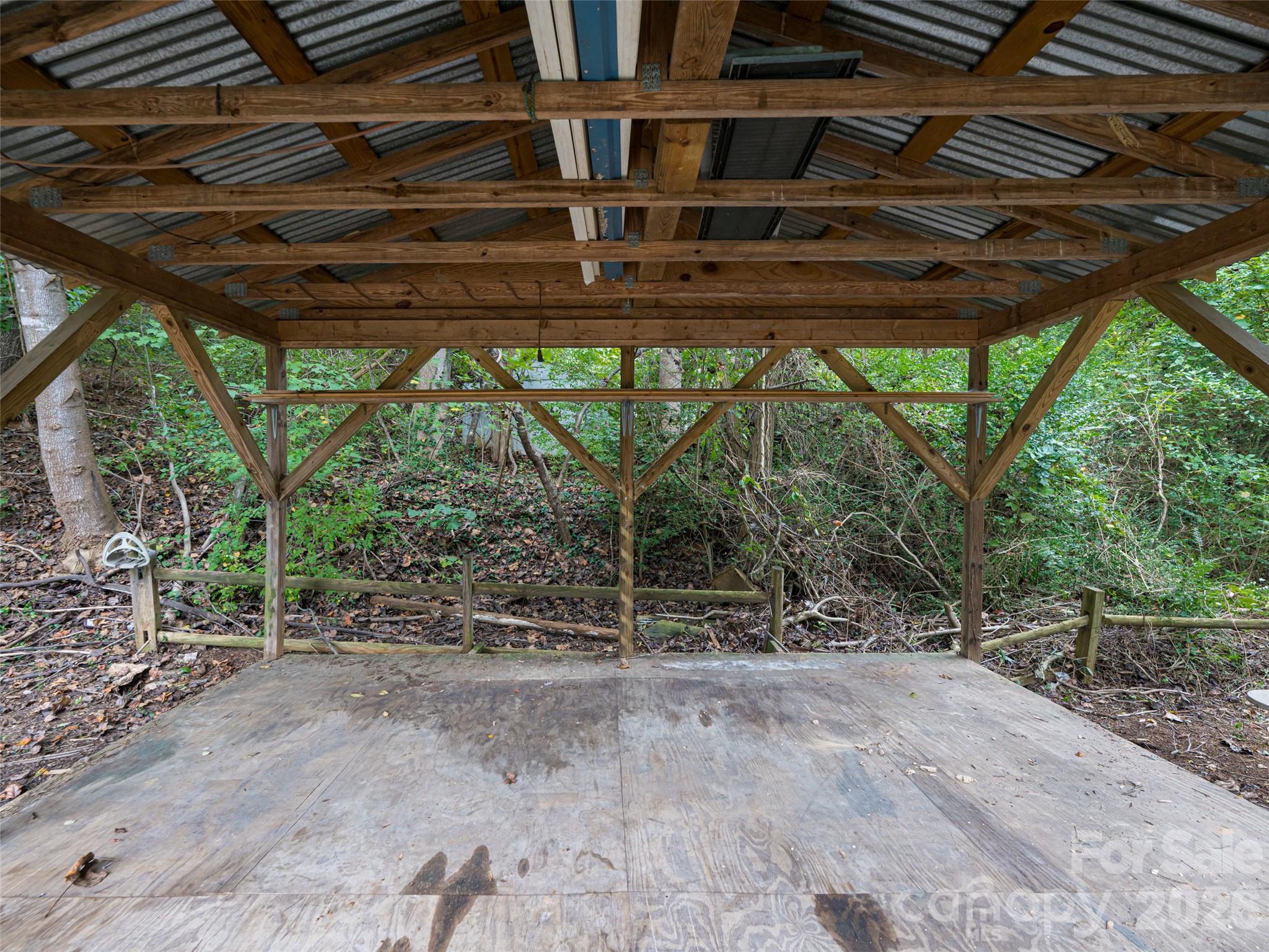 101 Heather Drive — Asheville