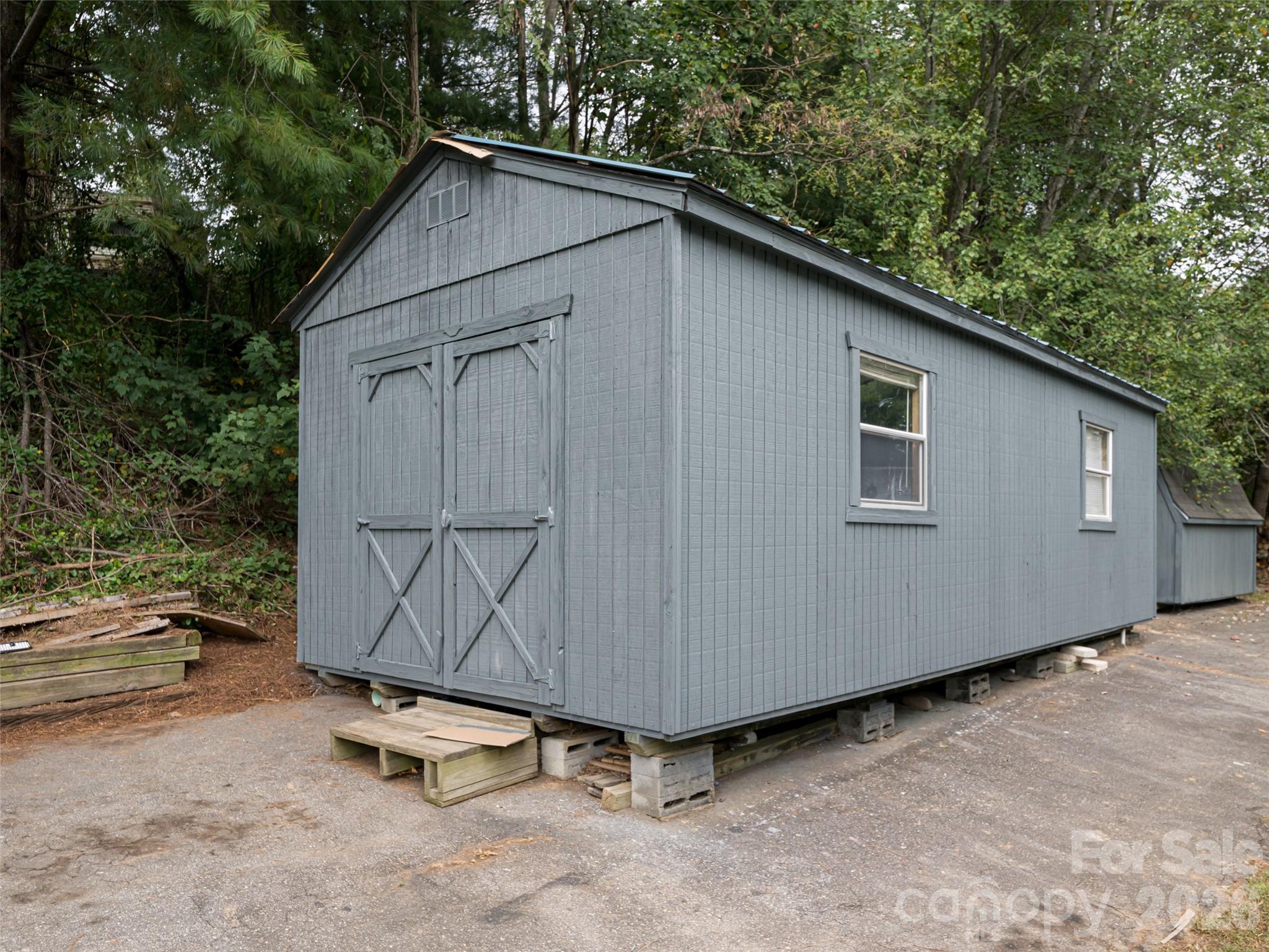 101 Heather Drive — Asheville