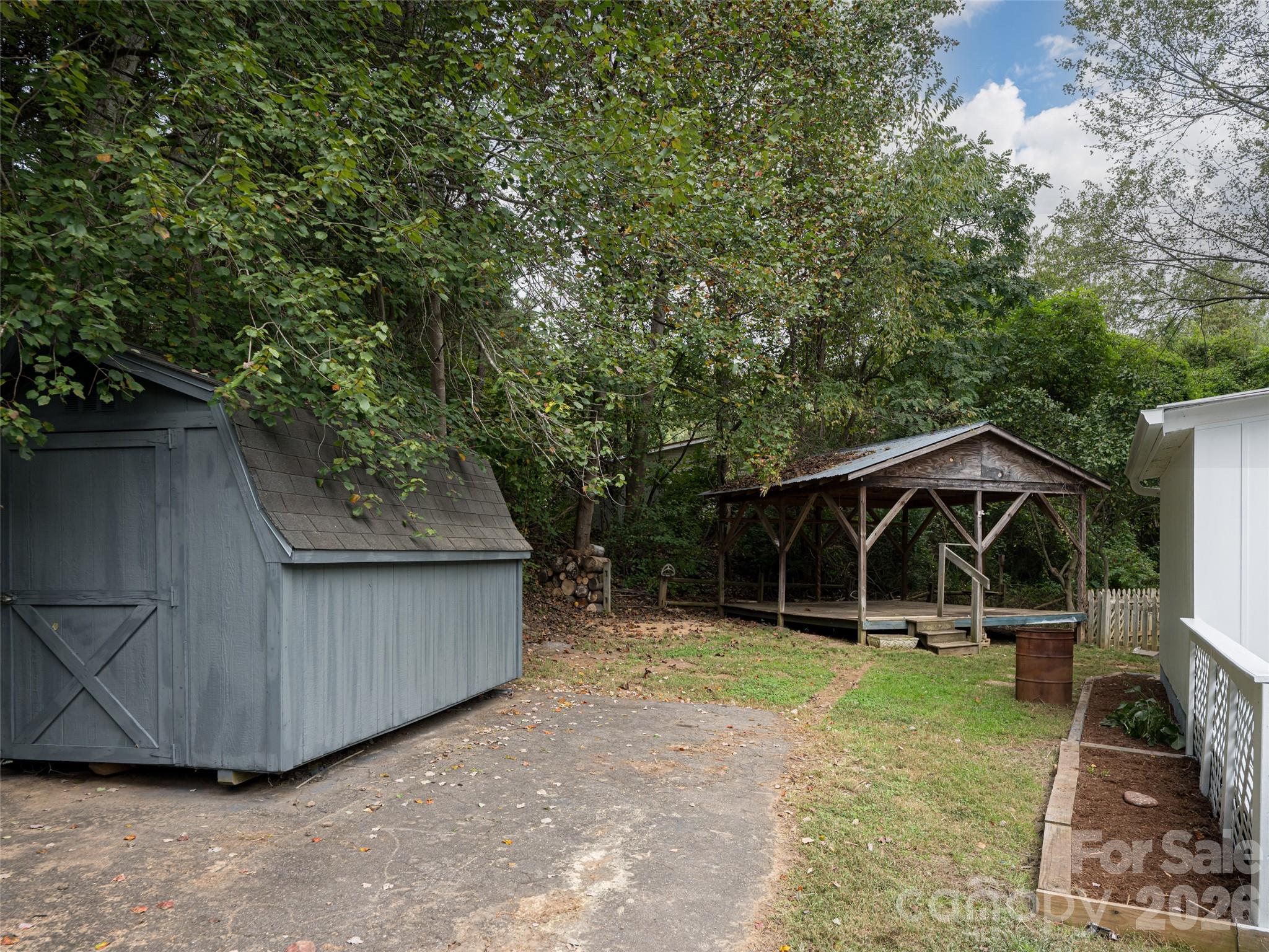 101 Heather Drive — Asheville
