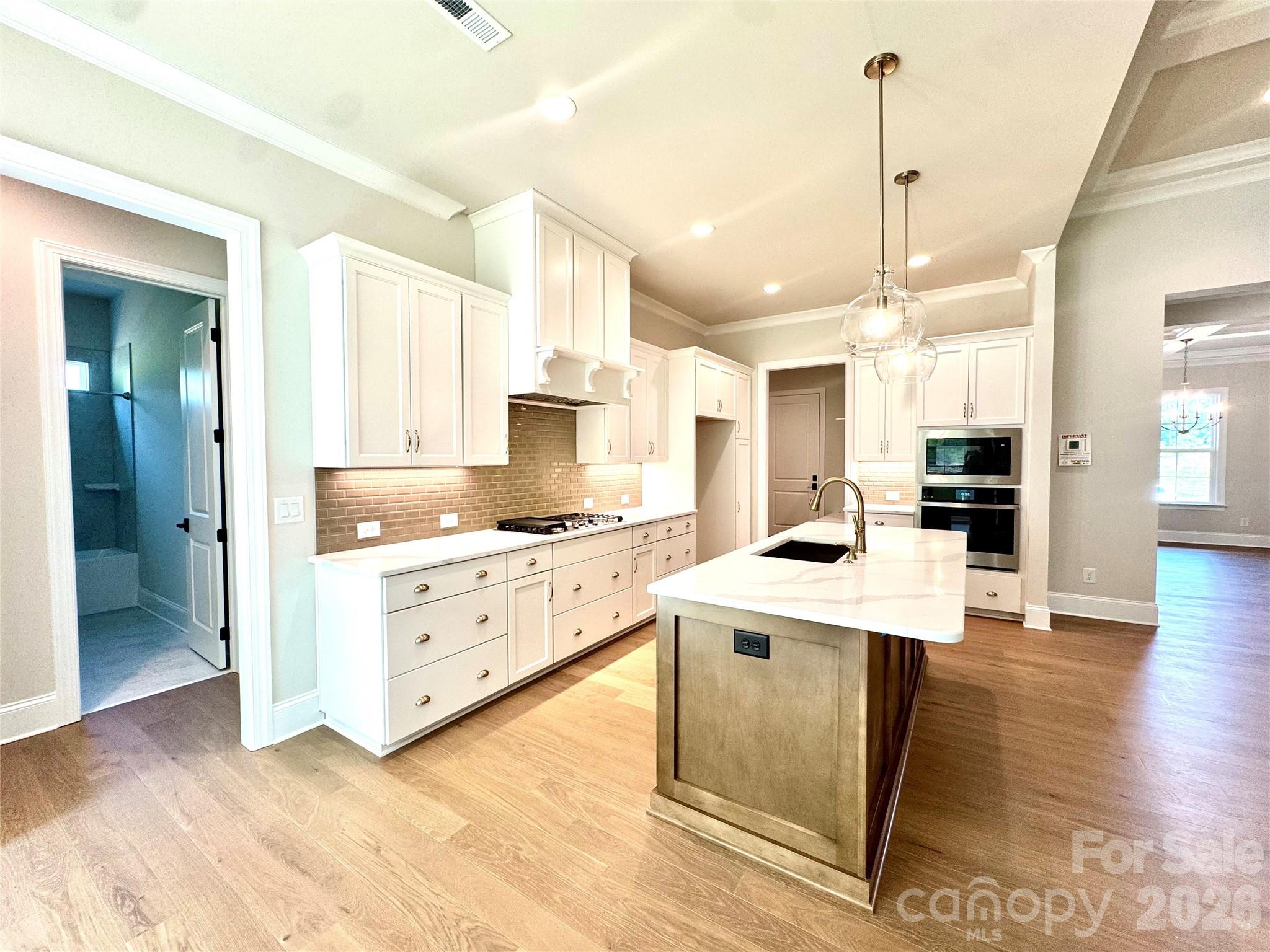 452 Voyager Lane NE — Concord