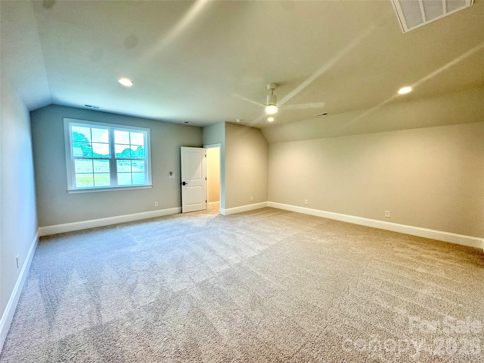 452 Voyager Lane NE — Concord