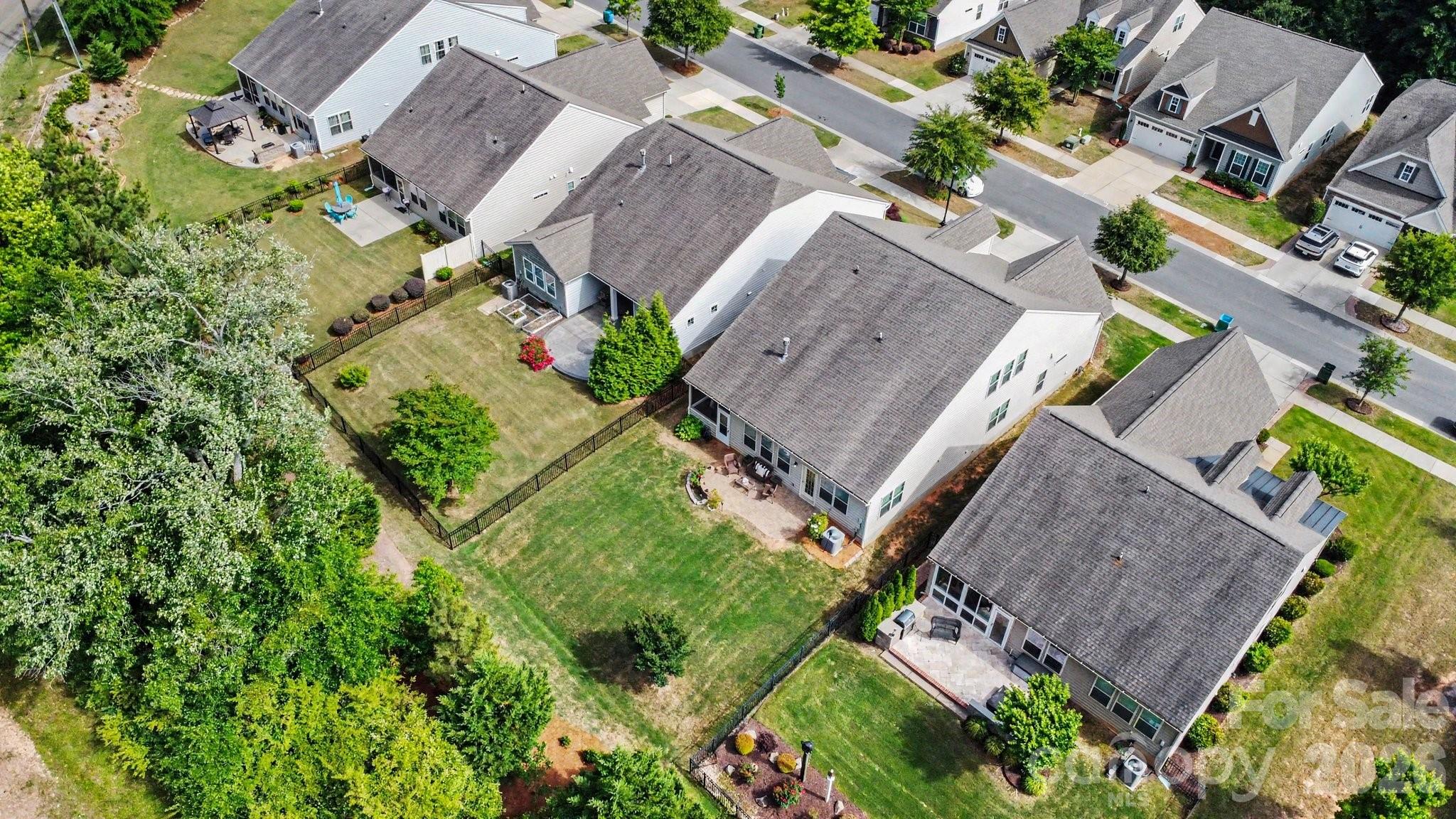 728 Bearcamp Way — Fort Mill
