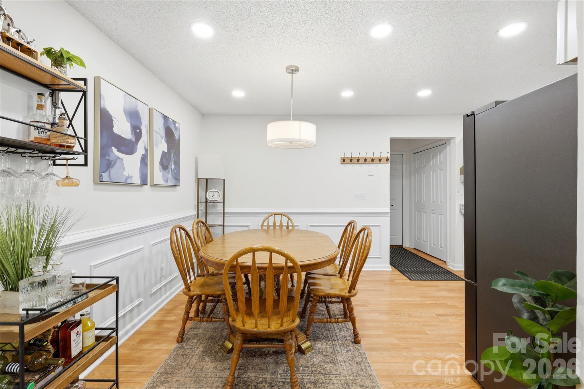 6607 Elmwood Circle — Charlotte
