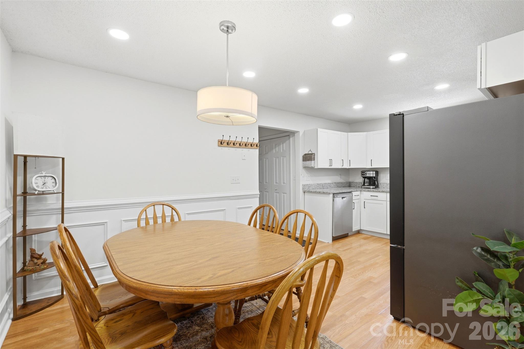 6607 Elmwood Circle — Charlotte