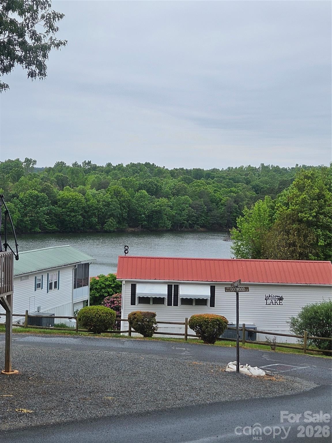 157 Dogwood Circle — New London