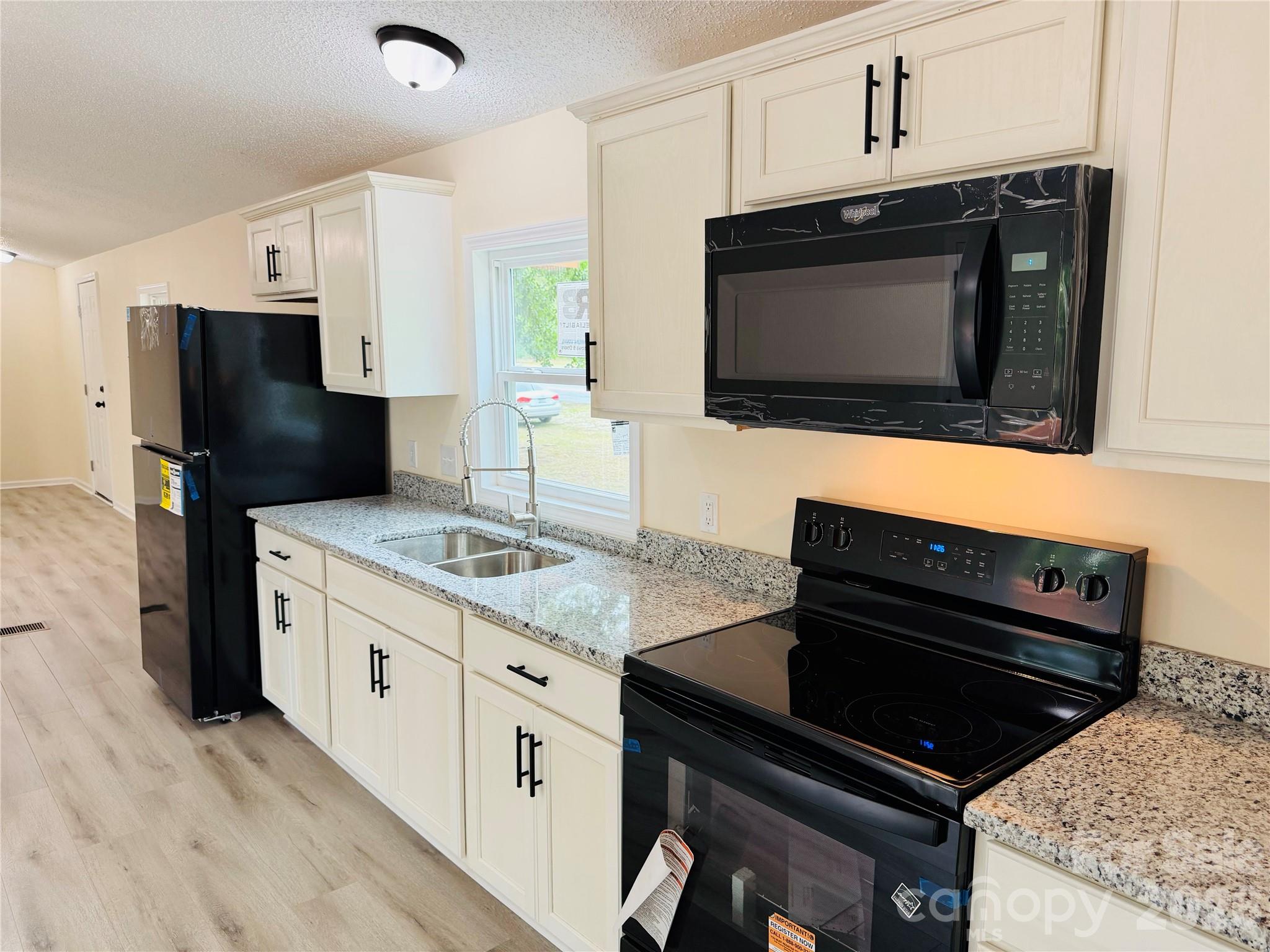 329 Kyzer Road — Lexington