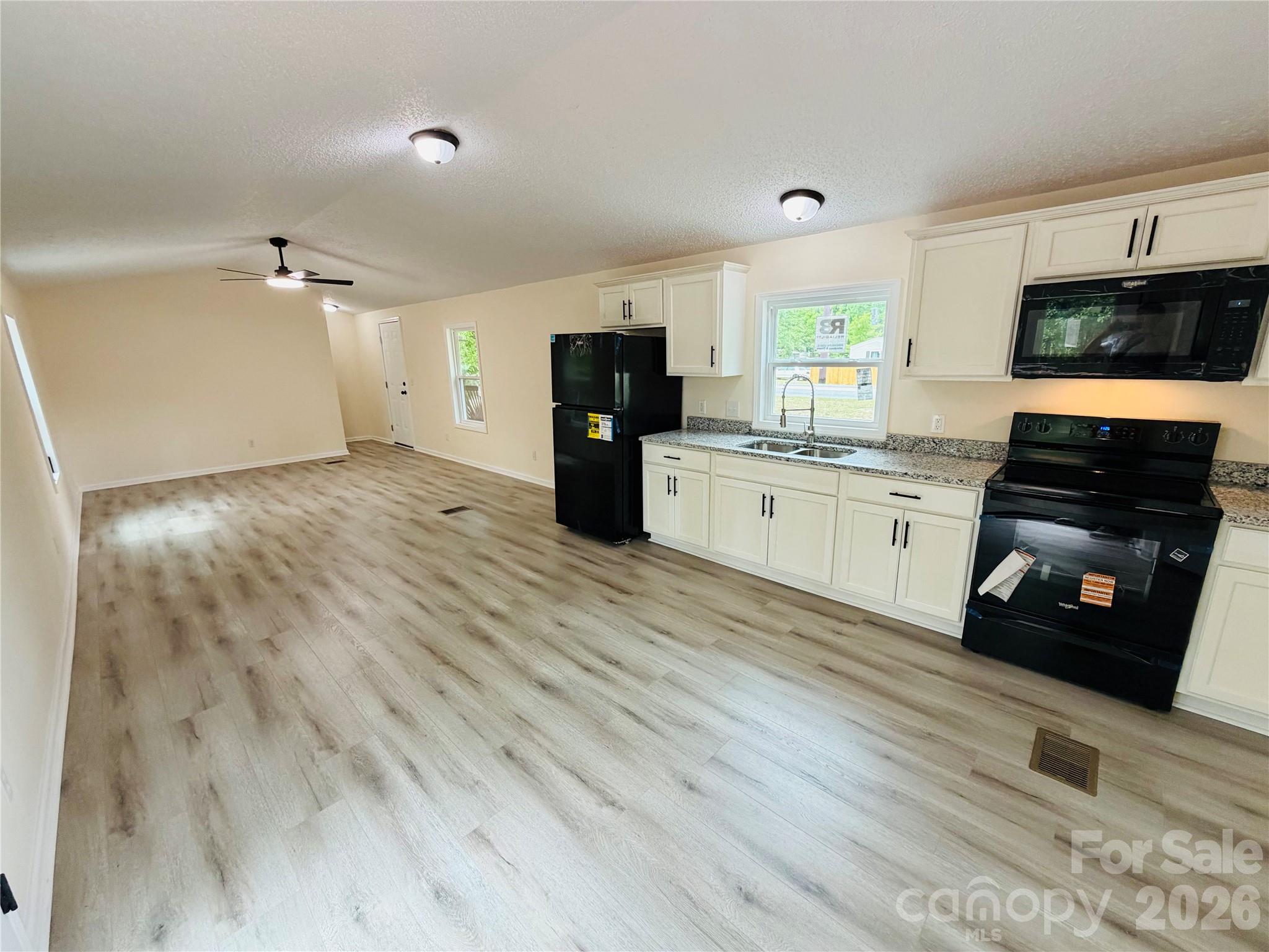 329 Kyzer Road — Lexington