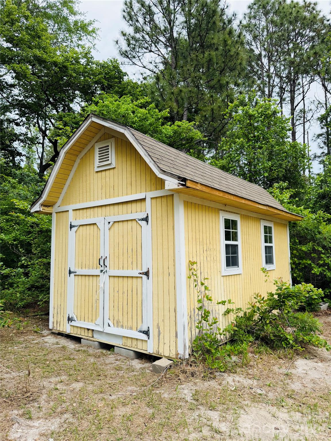 329 Kyzer Road — Lexington