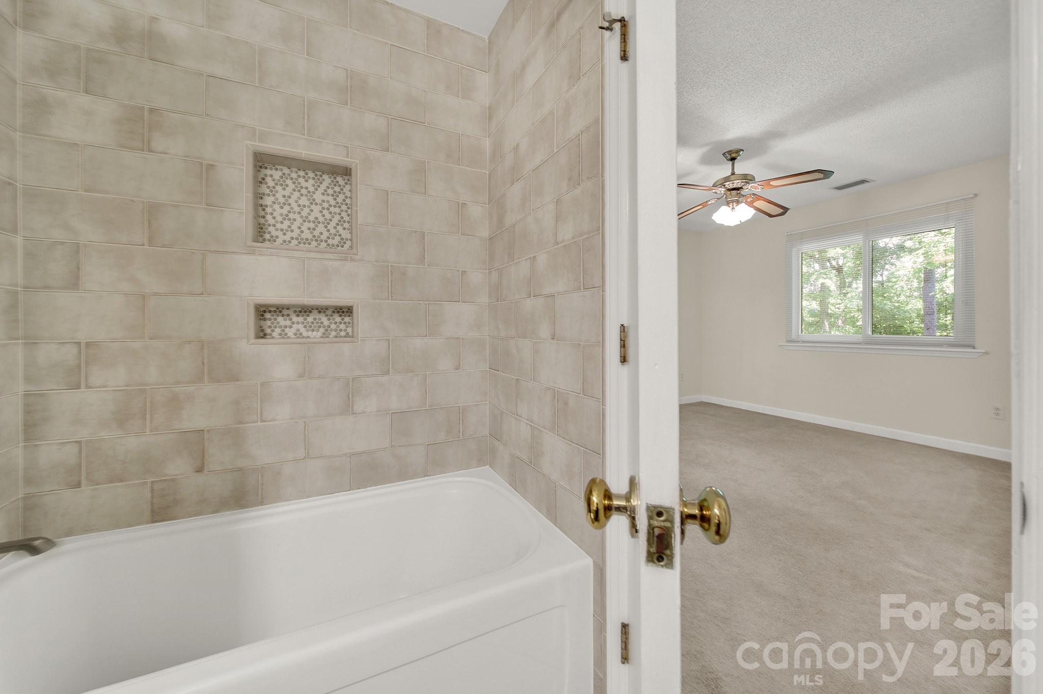 11510 Gelding Drive — Charlotte
