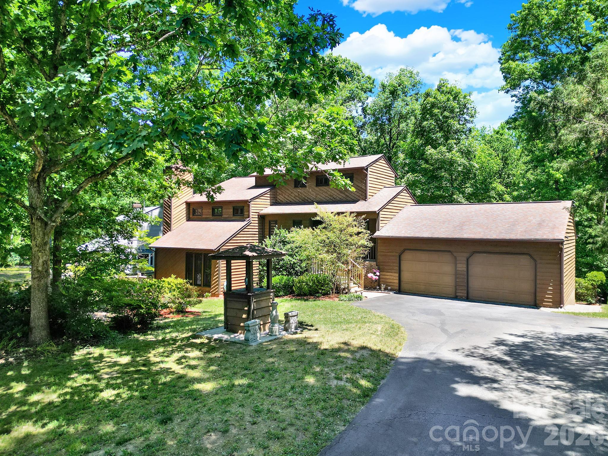 11510 Gelding Drive — Charlotte