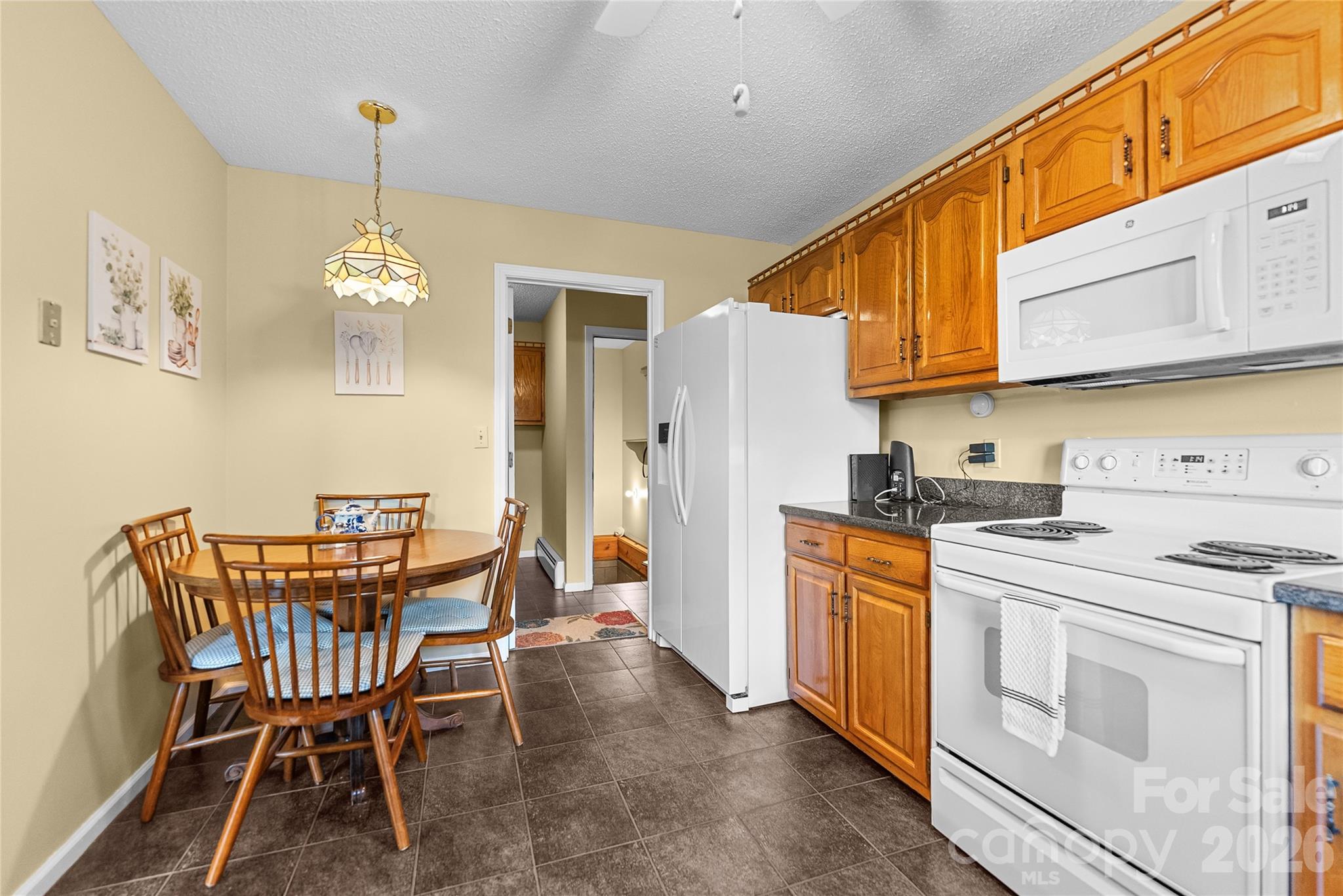 8 Scenic View Road — Weaverville