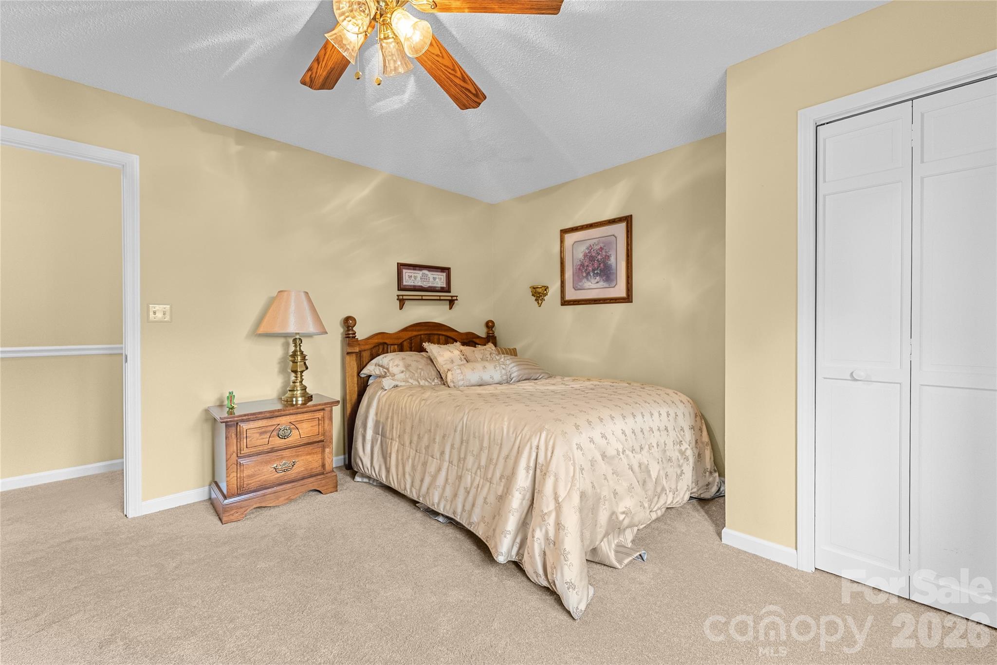 8 Scenic View Road — Weaverville