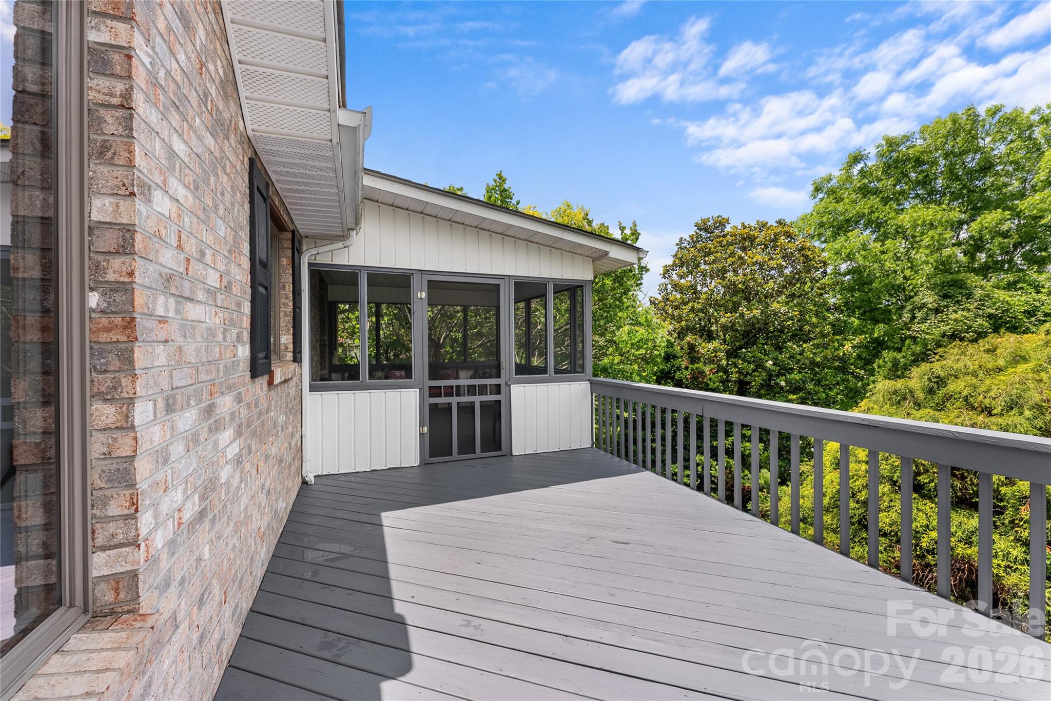 8 Scenic View Road — Weaverville