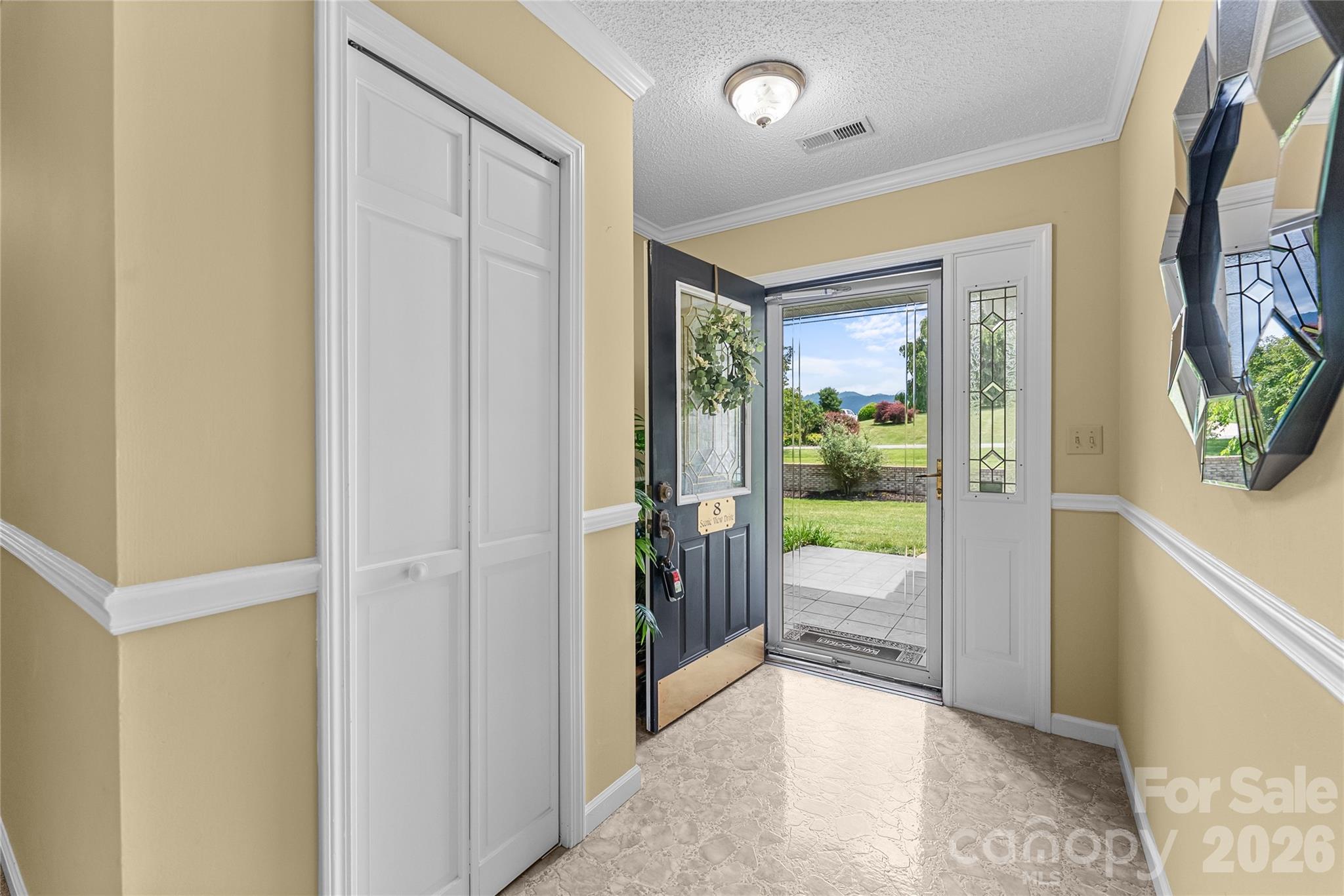 8 Scenic View Road — Weaverville