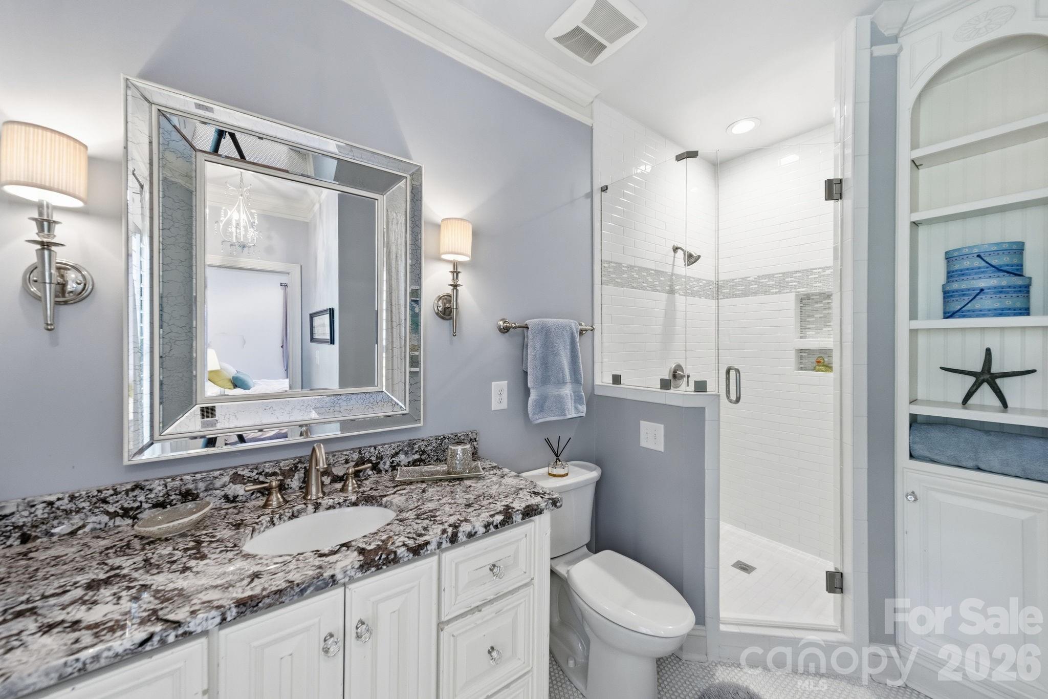 6746 Wynfaire Lane — Charlotte