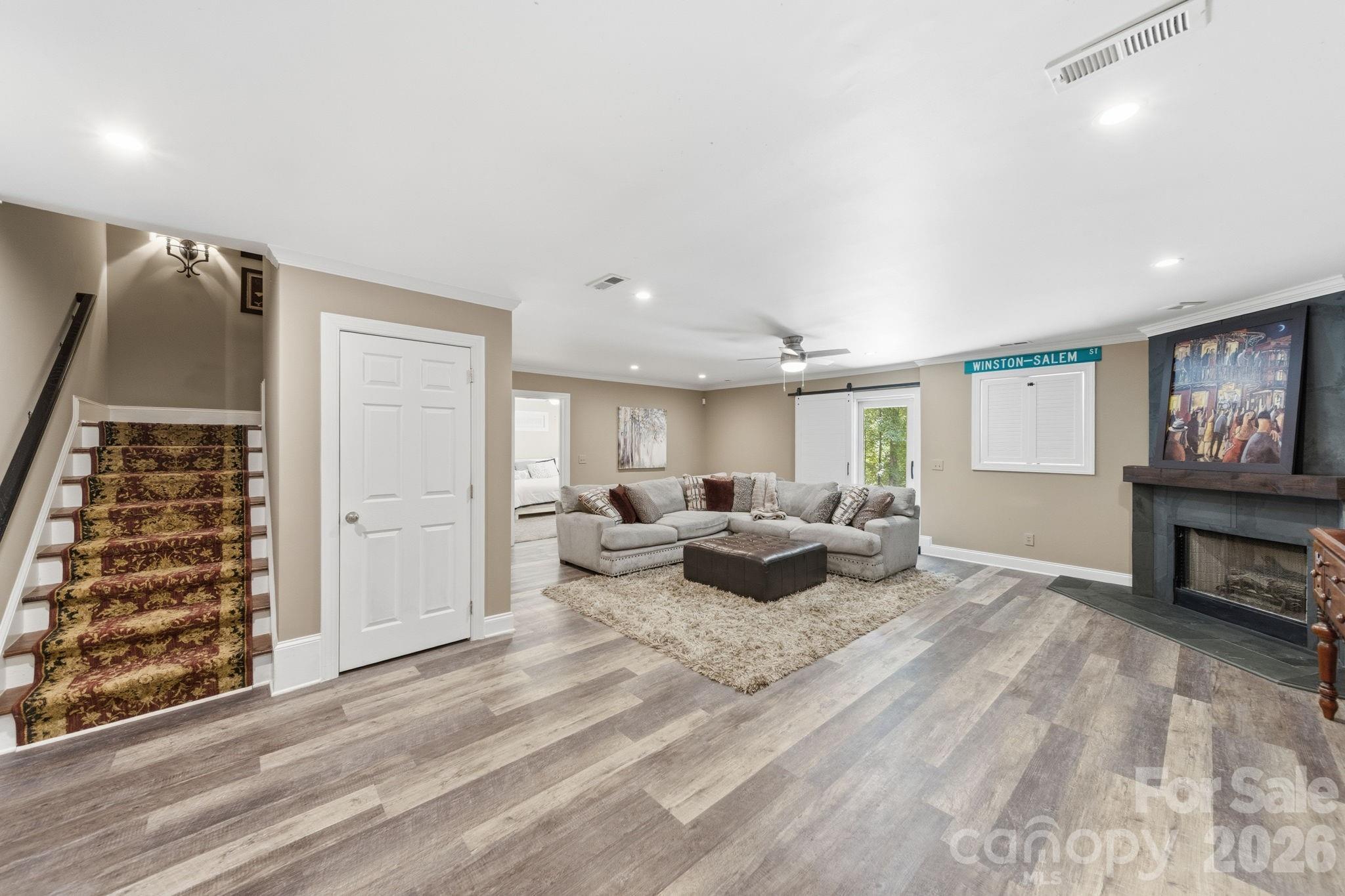 6746 Wynfaire Lane — Charlotte