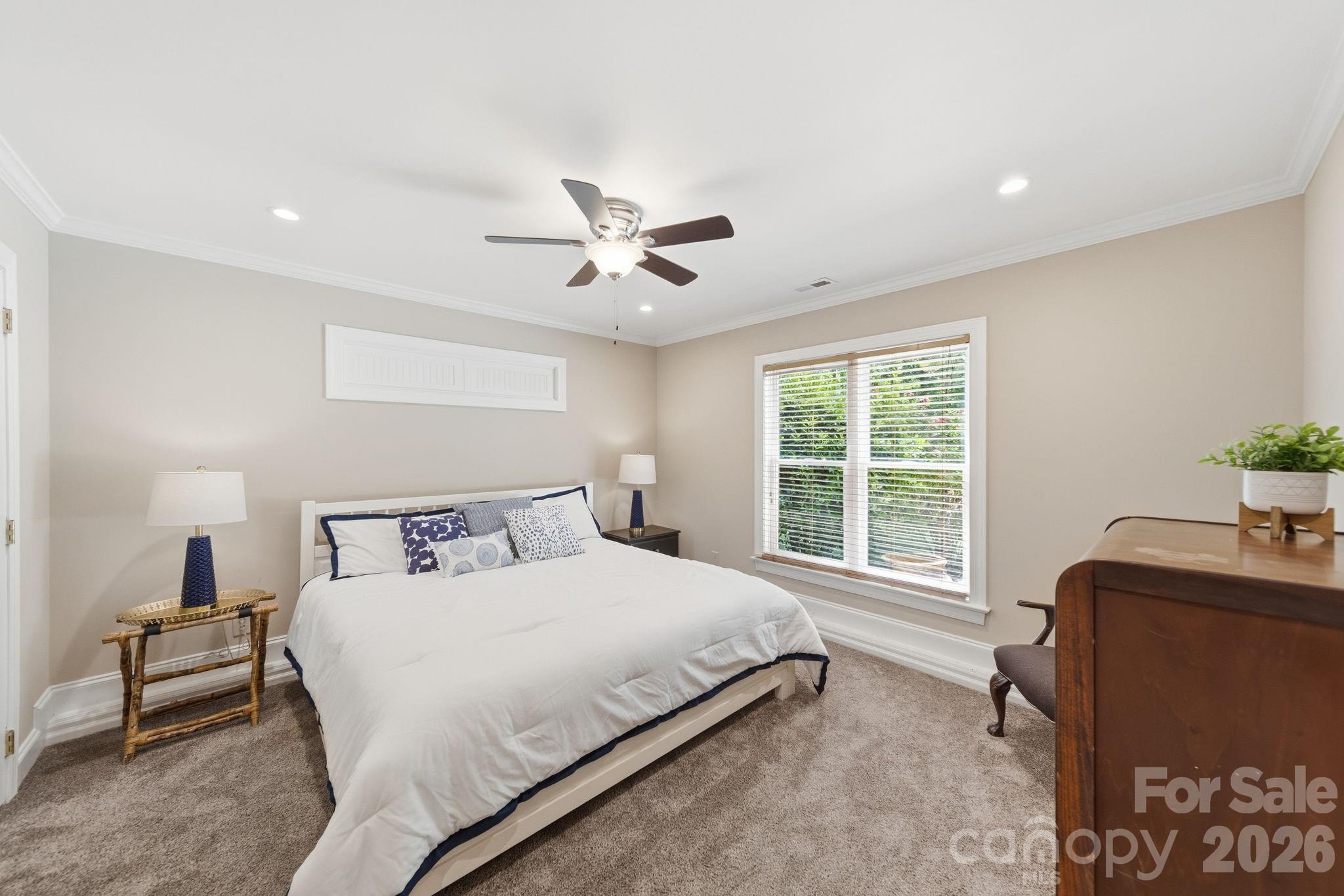 6746 Wynfaire Lane — Charlotte