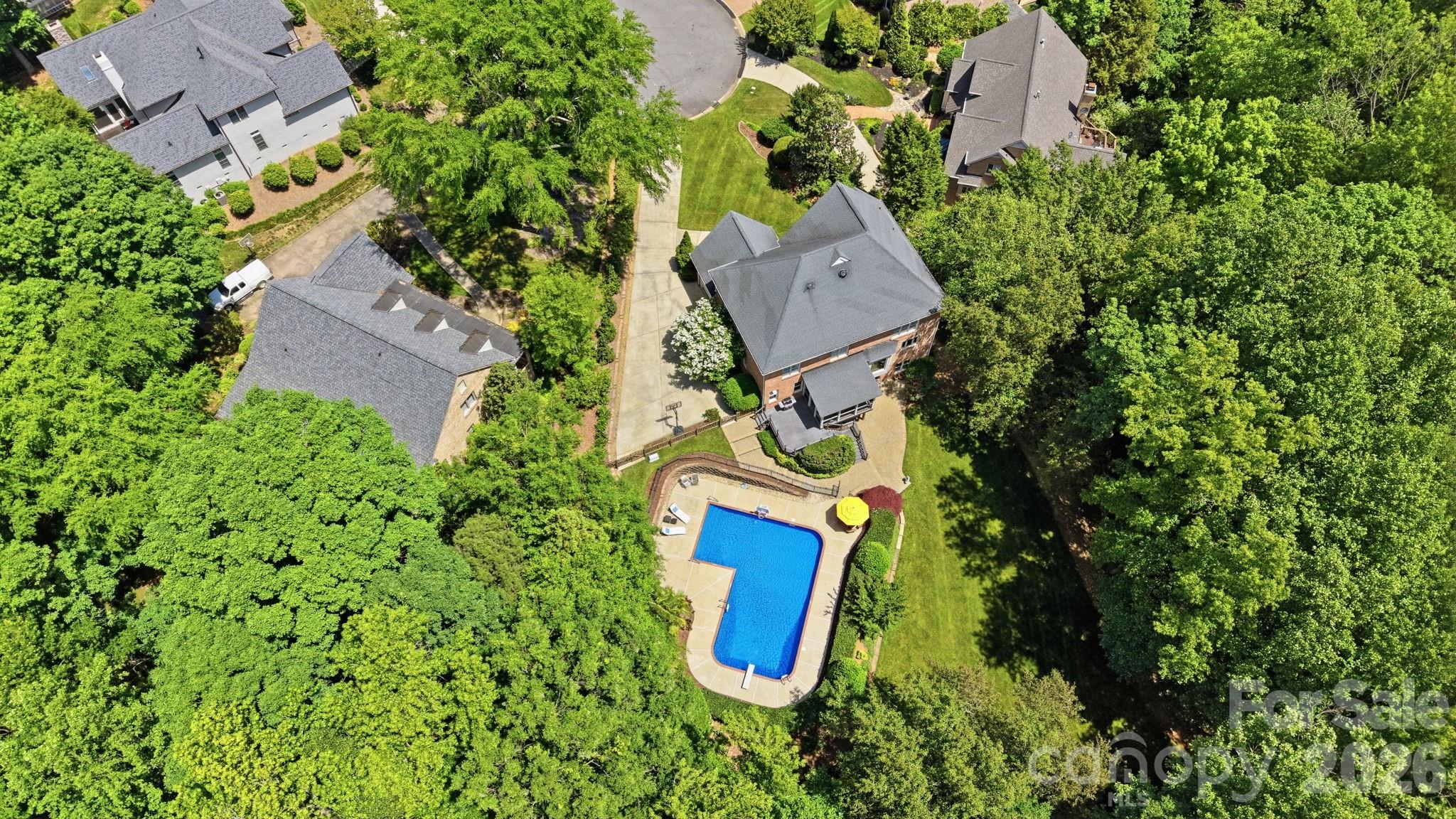 6746 Wynfaire Lane — Charlotte