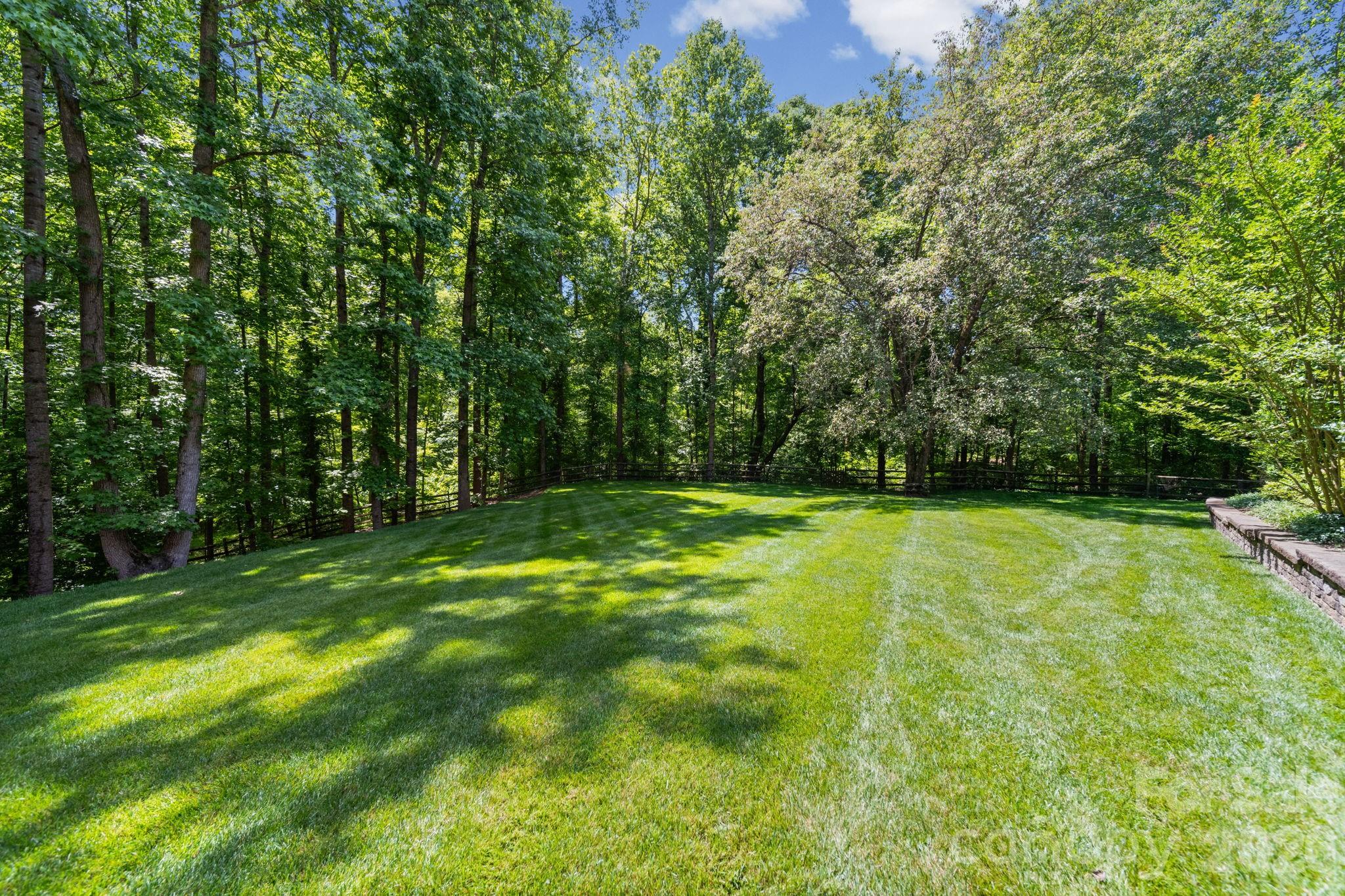 6746 Wynfaire Lane — Charlotte