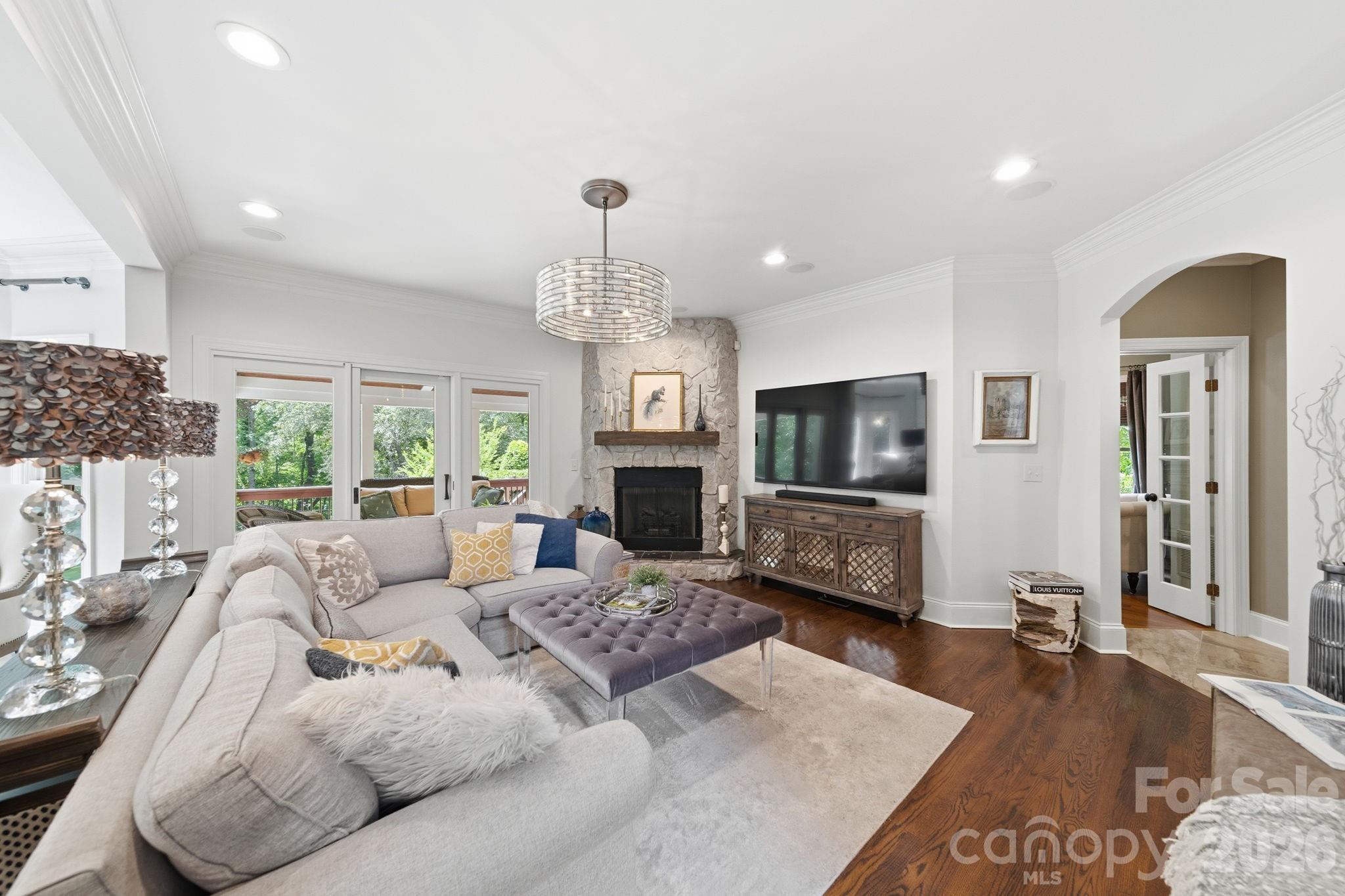 6746 Wynfaire Lane — Charlotte