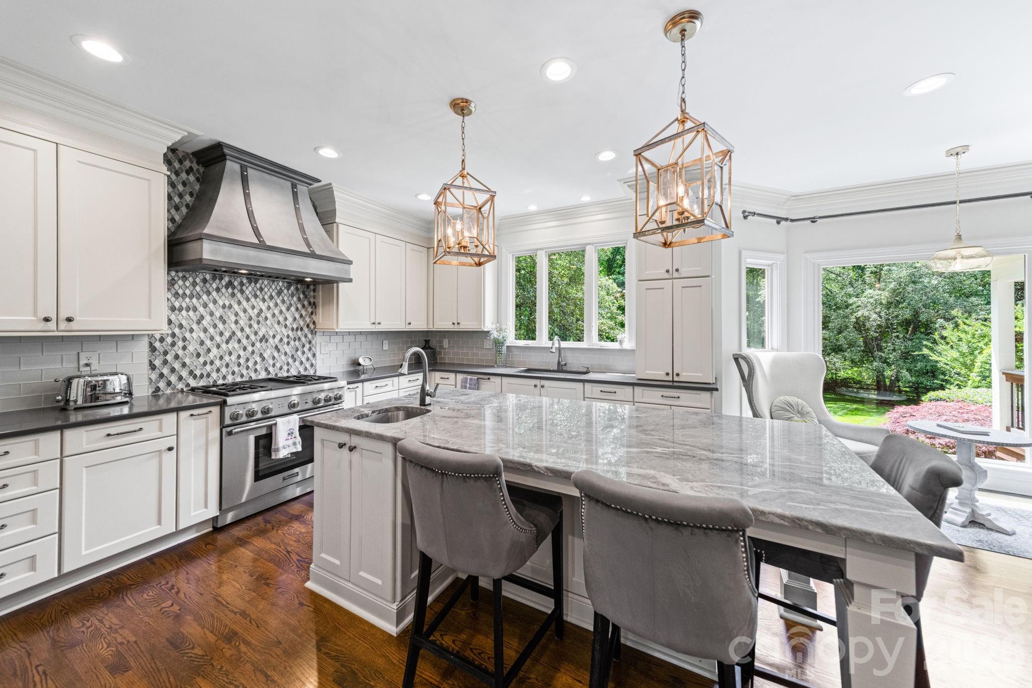 6746 Wynfaire Lane — Charlotte
