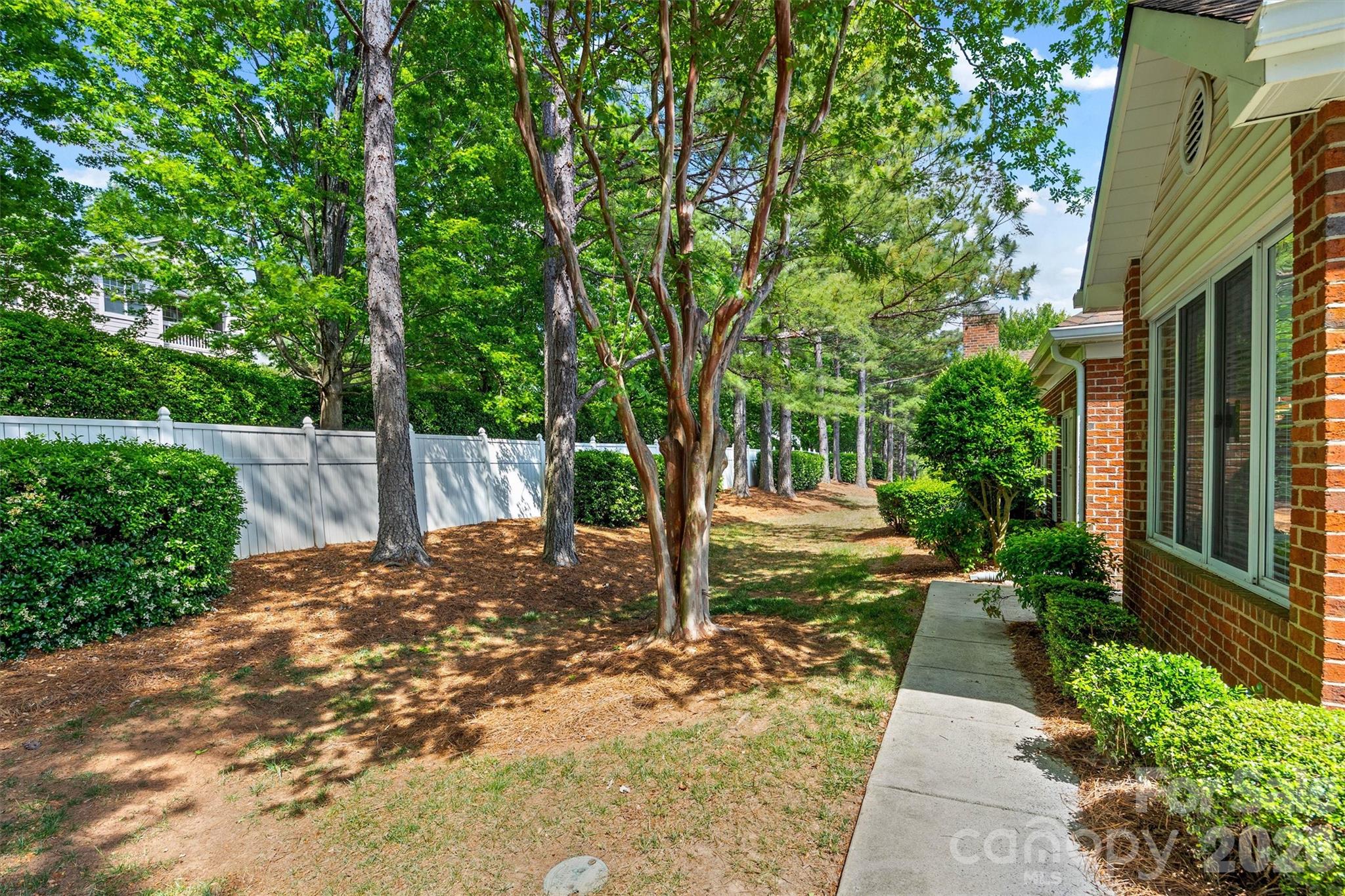 8228 Windsor Ridge Drive — Charlotte